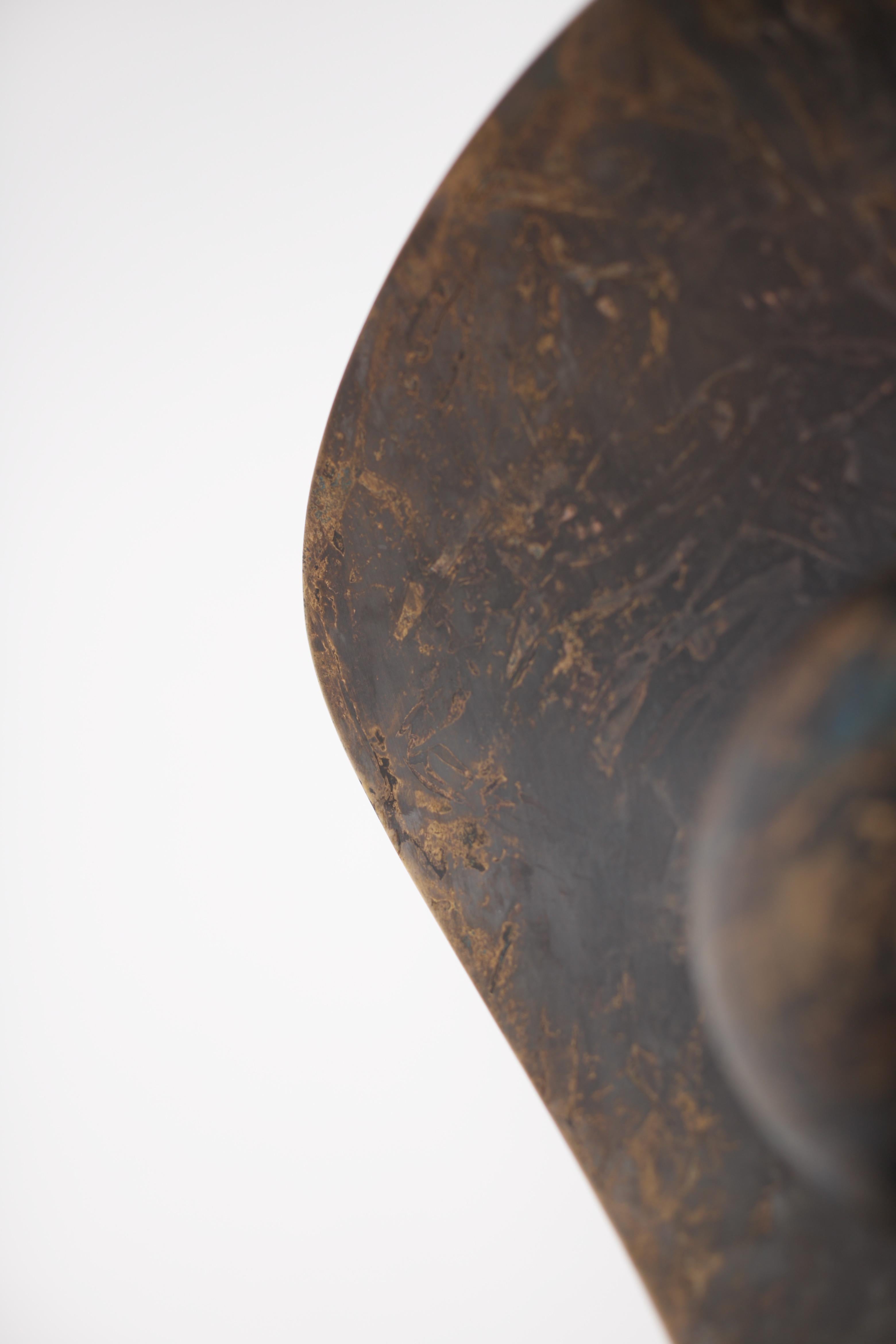 Bonnie Config 1 Zeitgenössischer XL LED-Kronleuchter in Bronze oder Messing mit Skulptur (21. Jahrhundert und zeitgenössisch) im Angebot