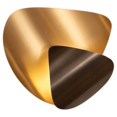 Bonnie Contemporary LED Sconce @ 96cm/37". Laiton massif, fabriqué à la main en Suède