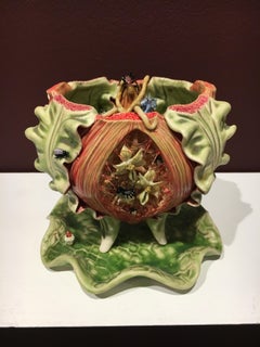 Bol contemporain en porcelaine avec glaçure, détail en verre, anatomie, insecte, Nature