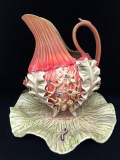 Zeitgenössische Porzellan- und Glasskulptur, Keramik-Design-Krugform, Surreal