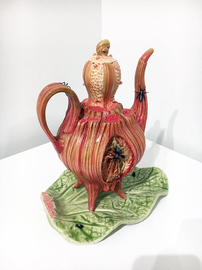 https://a.1stdibscdn.com/bonnie-seeman-sculptures-surrealist-porcelain-teapot-sculpture-with-glass-accents-for-sale-picture-3/a_972/a_28989311527712954671/IMG_4910_master.jpg?width=768
