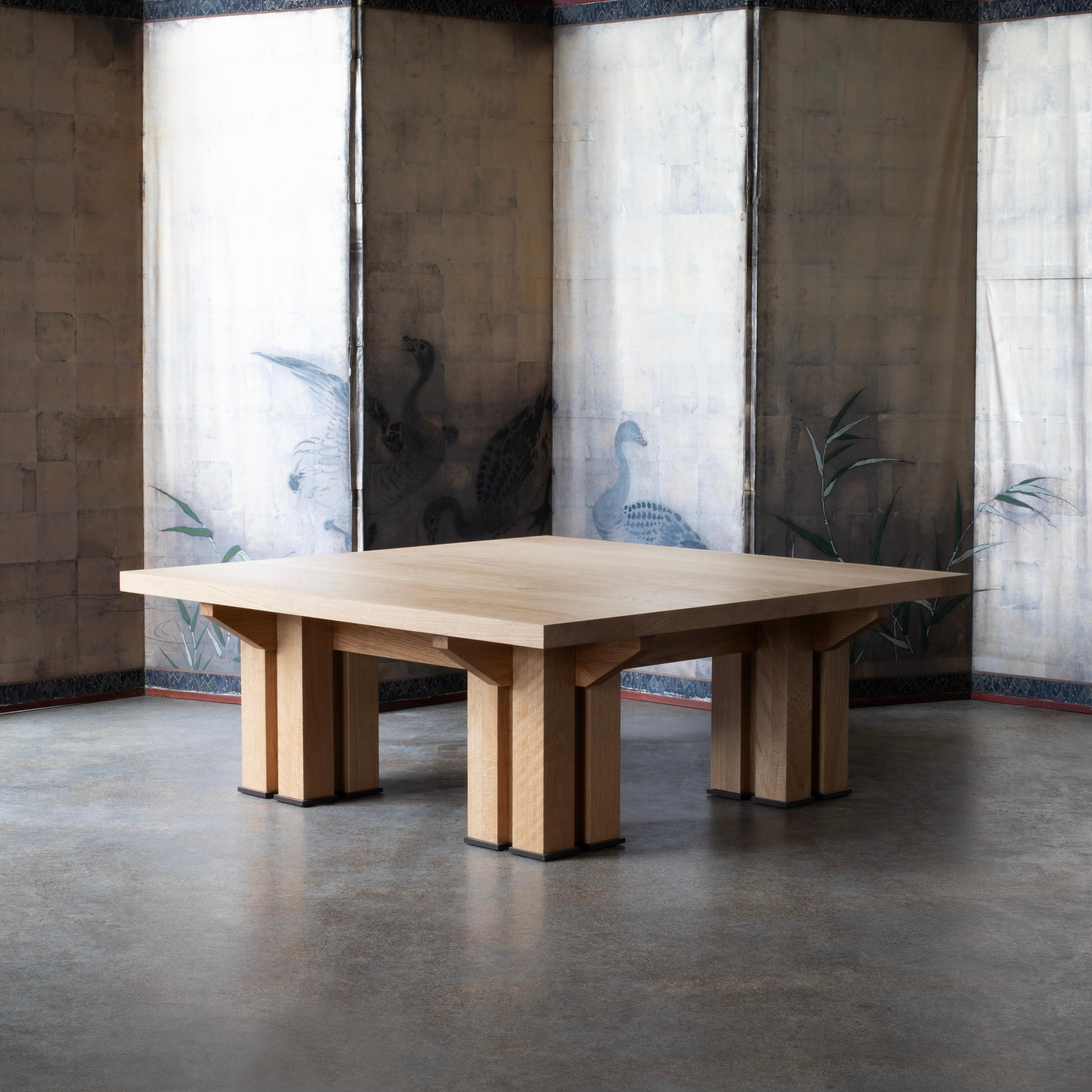 Table basse Bonnie par Crump and Kwash 

Construction en bois massif / Scellant acrylique pour dessus de table / Pieds en acier à revêtement en poudre

Bois - Chêne blanc, noyer, érable,  Chêne noir
Pieds en acier - Bronze, noir 

Personnalisations