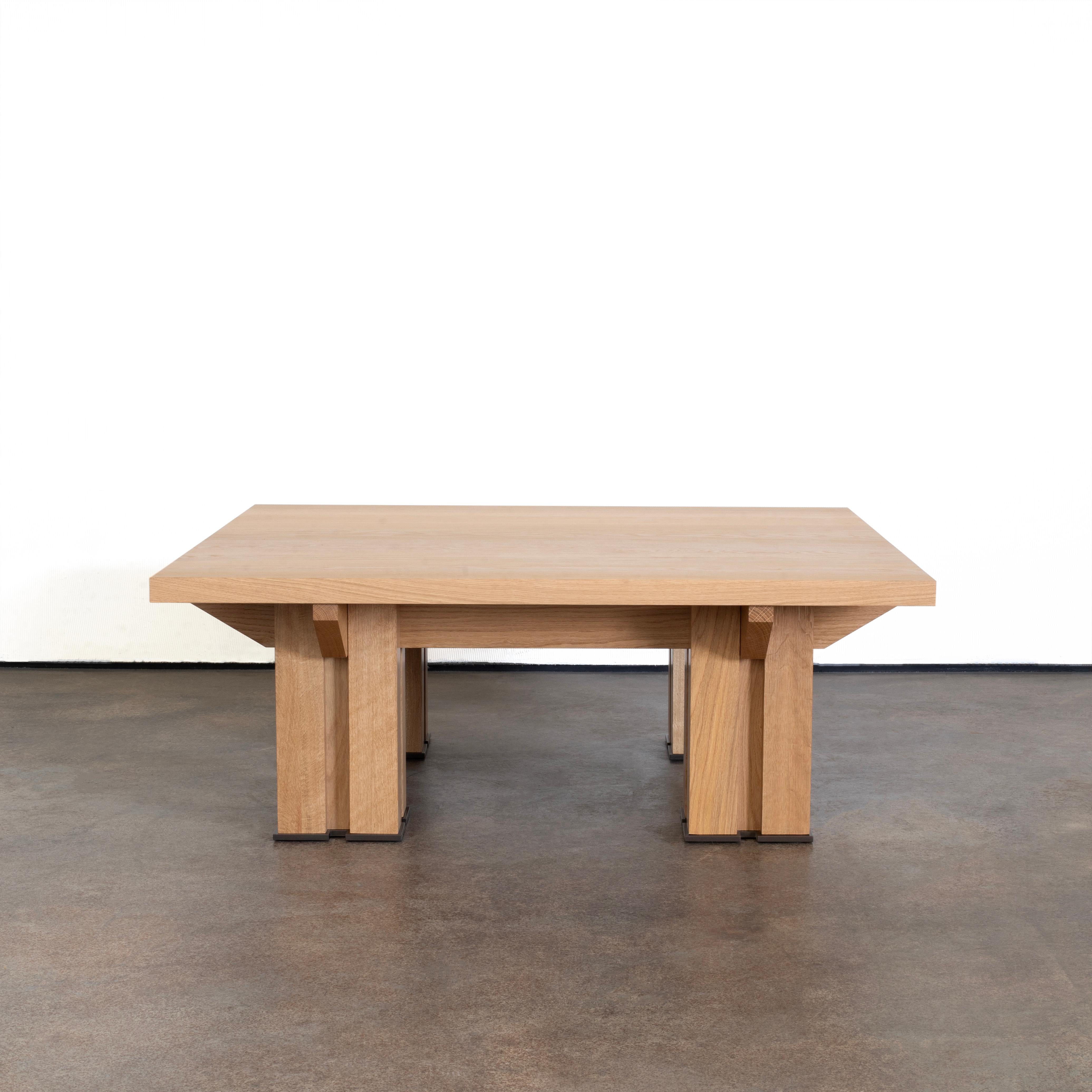 Moderne Table basse Bonnie par Crump and Kwash en vente