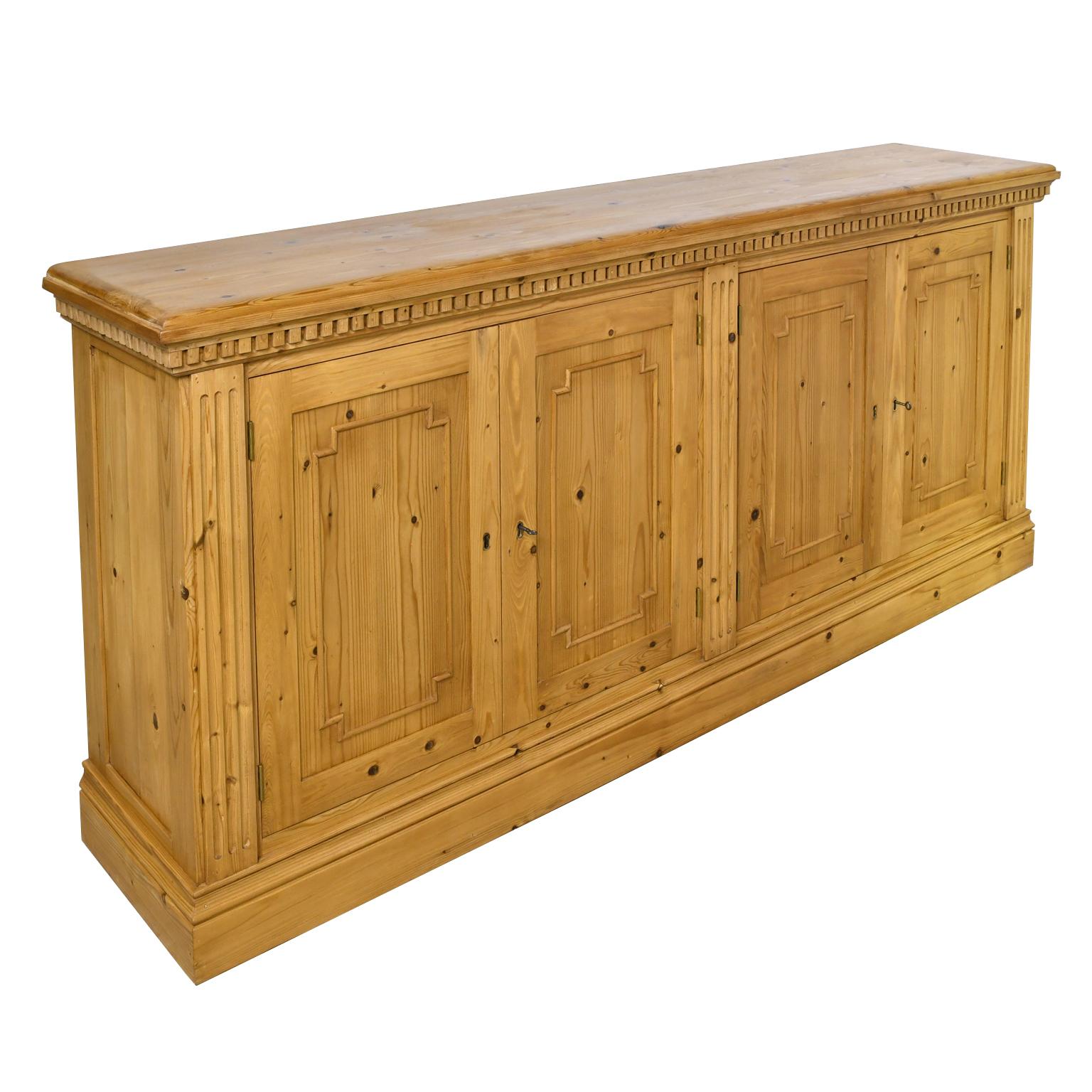 Bonnin Ashley Custom-Made English-Style Sideboard / Credenza in Repurposed Pine For Sale 2