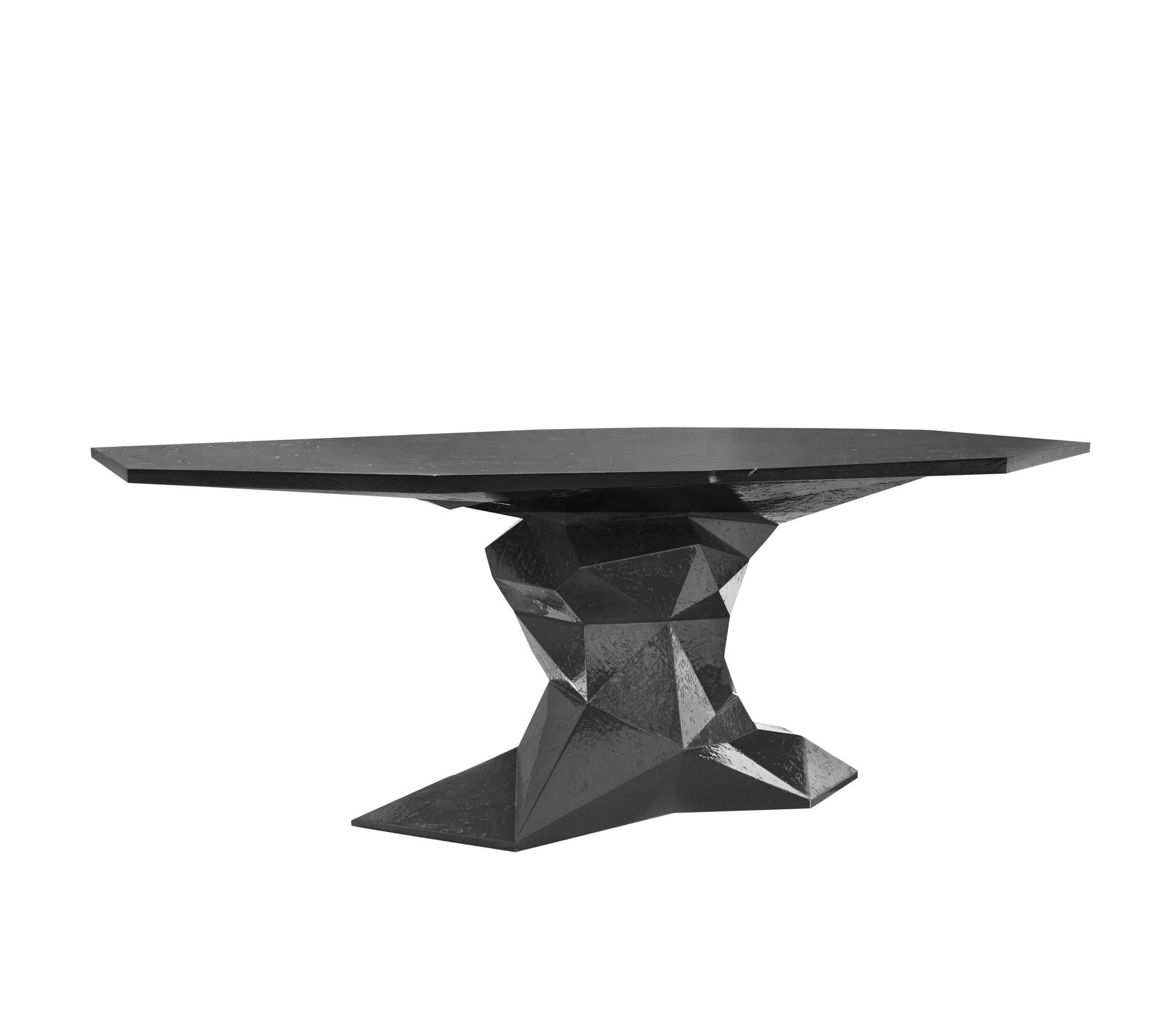 Bonsai Schwarzer Esstisch aus handgefertigtem, lackiertem Holz – Boca do Lobo (Portugiesisch) im Angebot