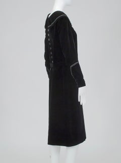Bonwit Teller Modesty Ladies' Maid Art Deco Tageskleid aus schwarzem Samt - S, 1930er Jahre