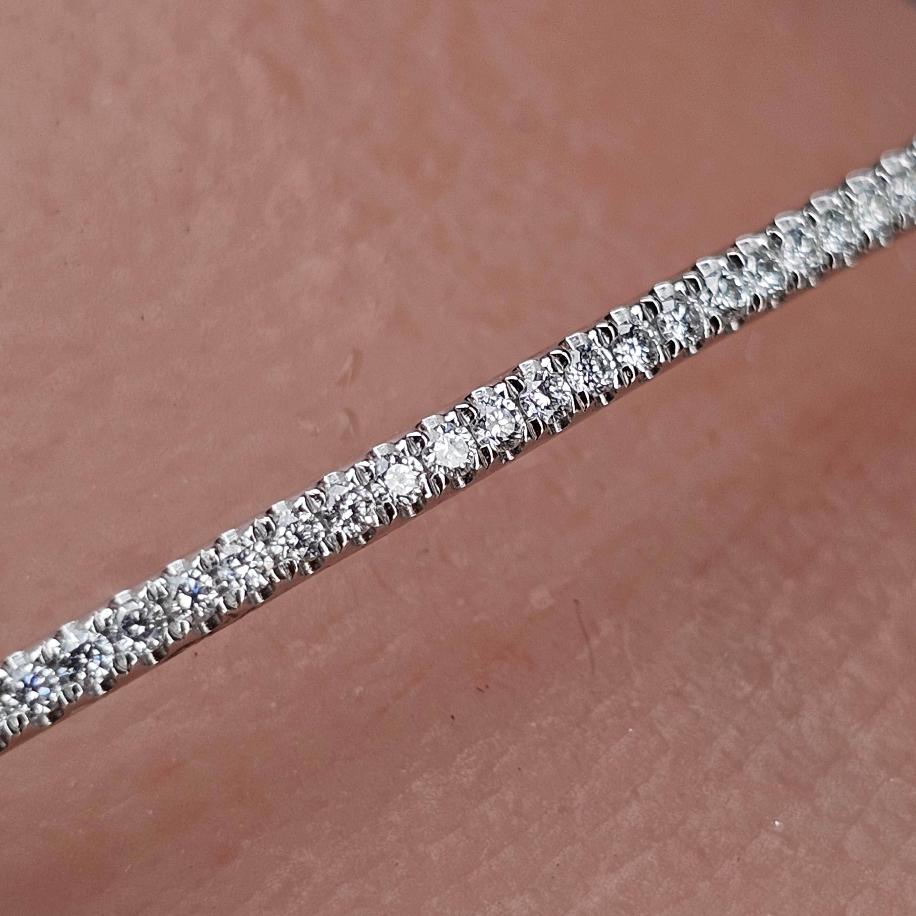 Bracciale Bony Levy Skinny Pave Diamond impilabile in oro bianco 18k 7,9g in vendita 2