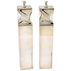 Boodle & Dunthorne, Sterling Silver Pair of Salt and Pepper, London, 2002