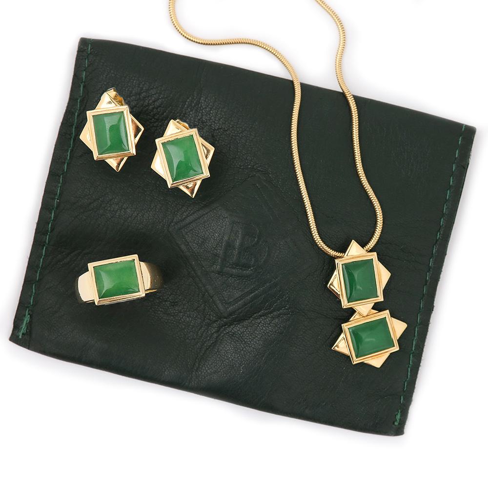 Boodles 18 Karat Gold Jade Necklace, Earrings and Matching Ring, circa 2000 12