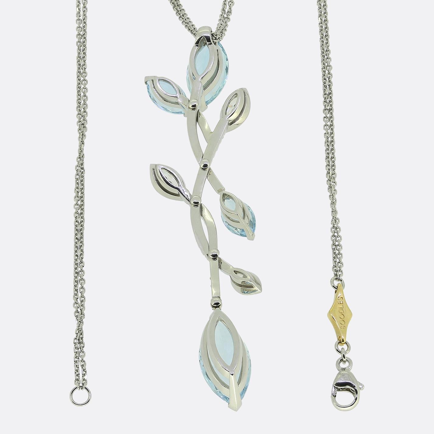 Boodles Aquamarine Diamond Pendant Necklace Corte marquesa en venta
