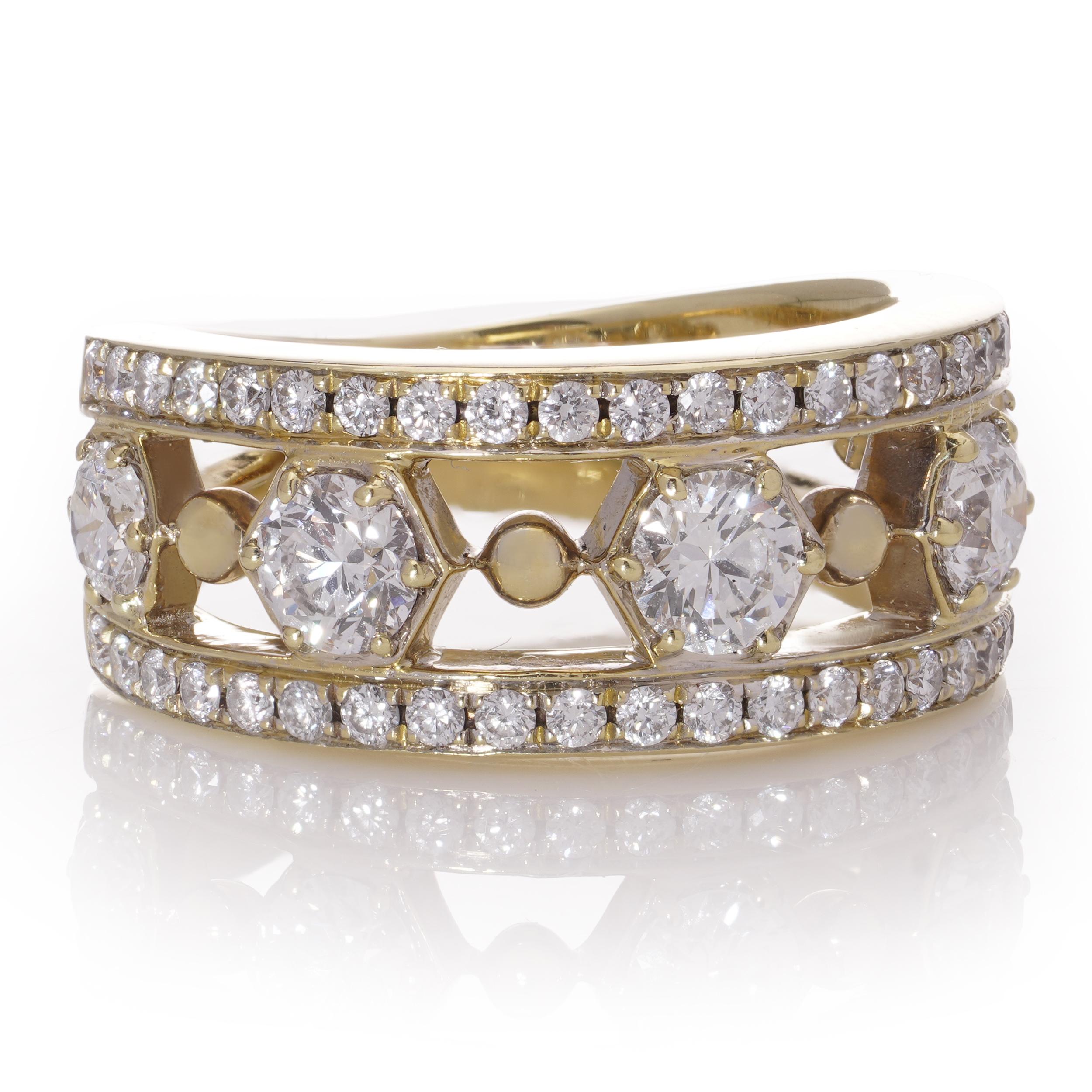 Boodles & Dunthorne 18kt. gold band ring with 1.46 cts of diamonds In Good Condition For Sale In Braintree, GB