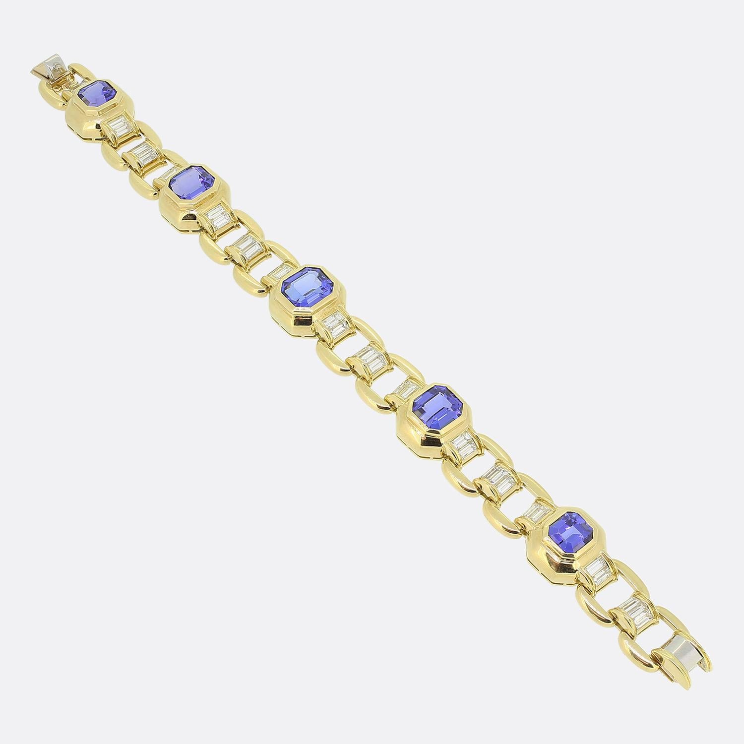 Boodles & Dunthorne Tanzanite and Diamond Bracelet In Good Condition For Sale In London, GB