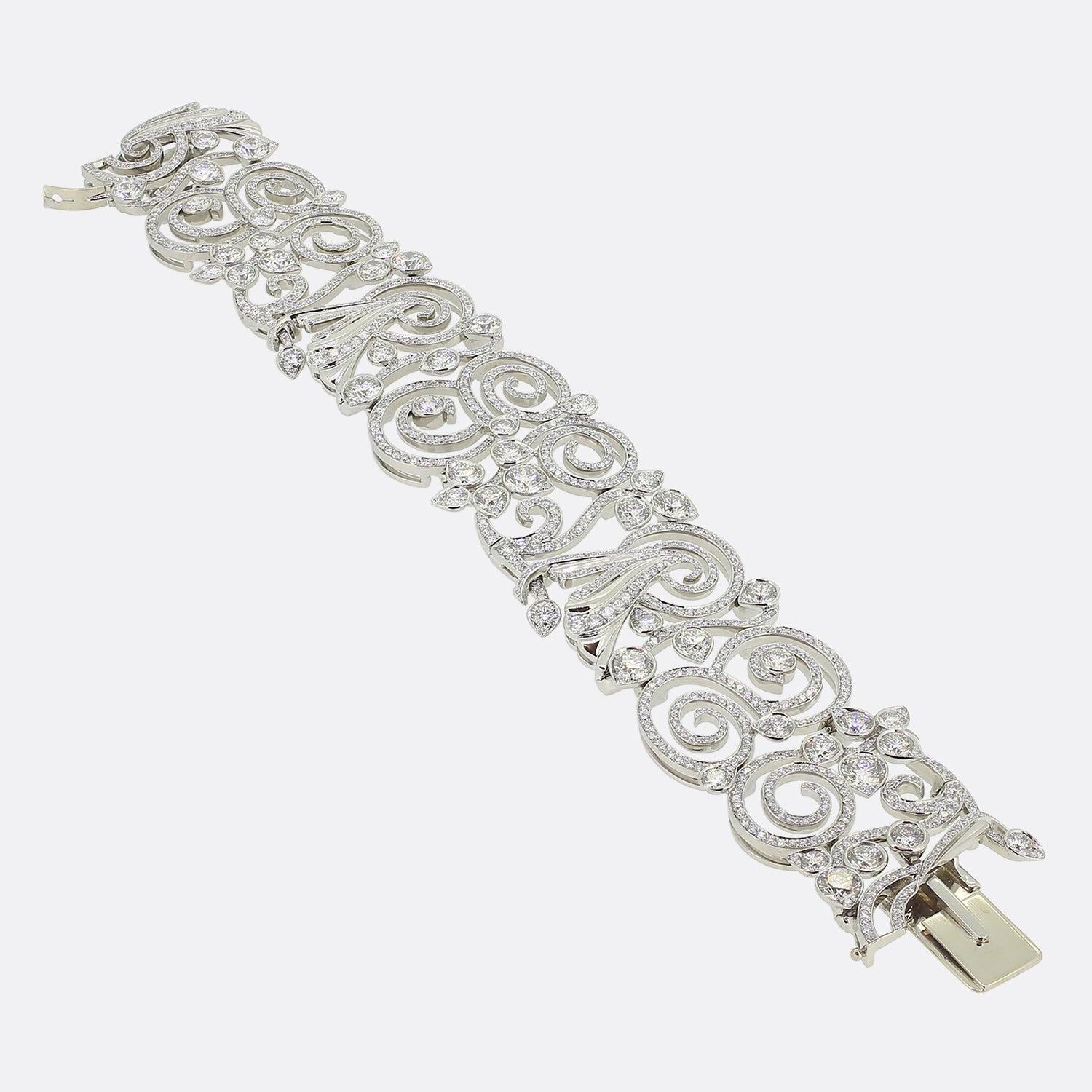 Brilliant Cut Boodles High Jewellery Mermaids Tale Diamond Bracelet For Sale