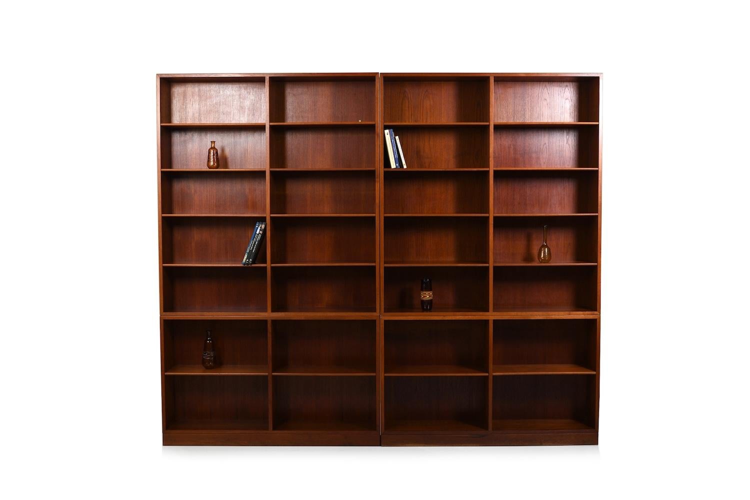 Large book case system,  model no.152 by Børge Mogensen for FDB Møbler. Made in teak. He designed his China Series in 1960s. Produced i1960s. Nice patina and teak color.

Note: Please have a look on the matching cabinets and l book cases in our