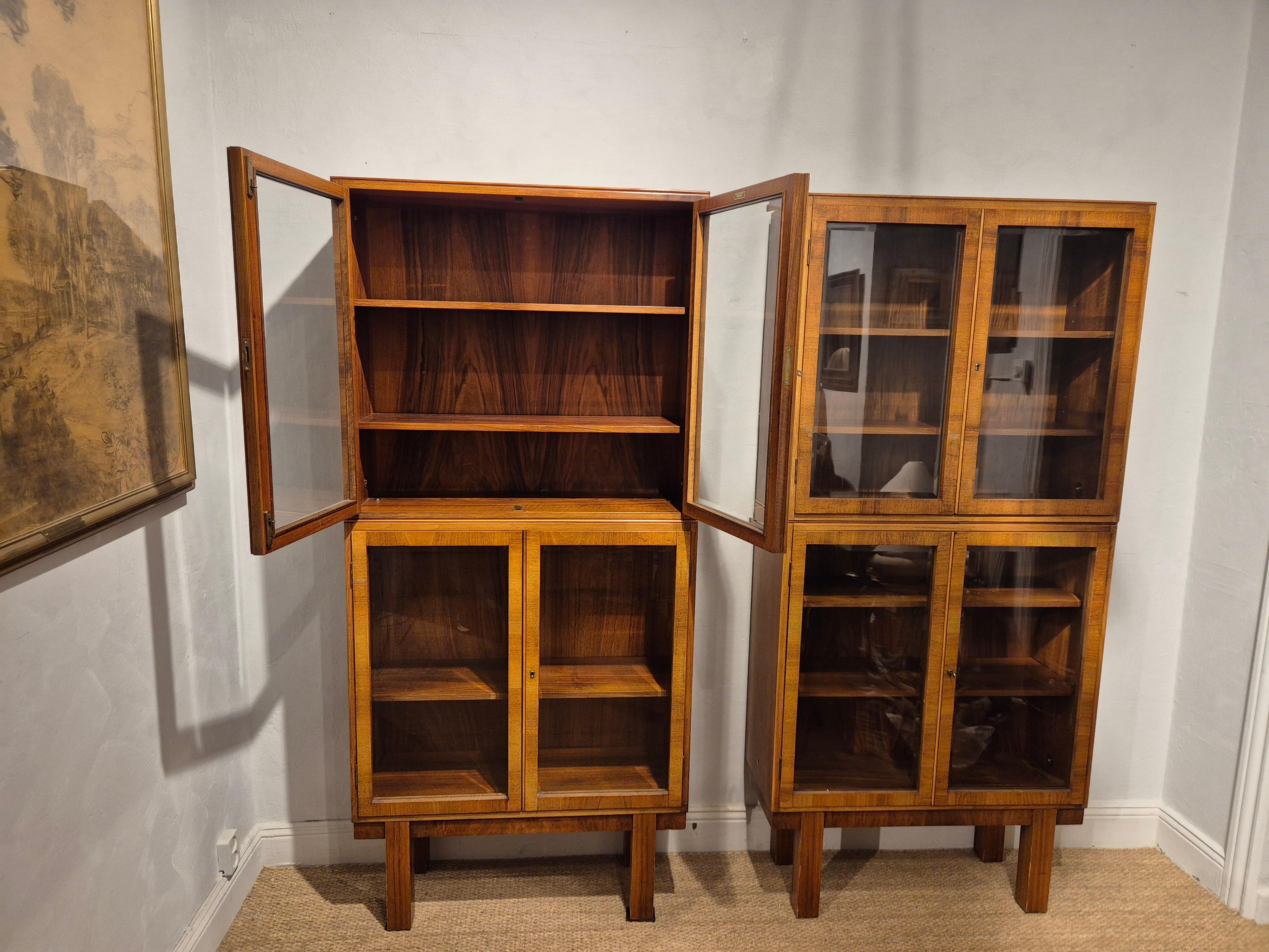 Librerie / vetrine in noce di Brumax, Germania anni '30 in vendita 1