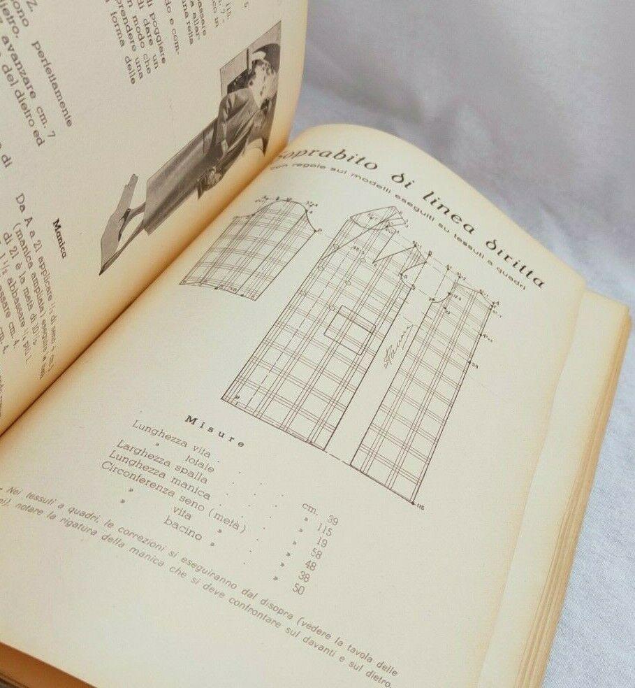 Buch „Logos Volume 1, Arduino Panaro Methode“ und Holzreappelling, 1940er Jahre im Angebot 3