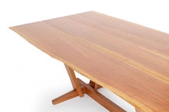 Esstisch aus Kirschbaumholz mit Trestle-Sockel im Nakashima-Stil