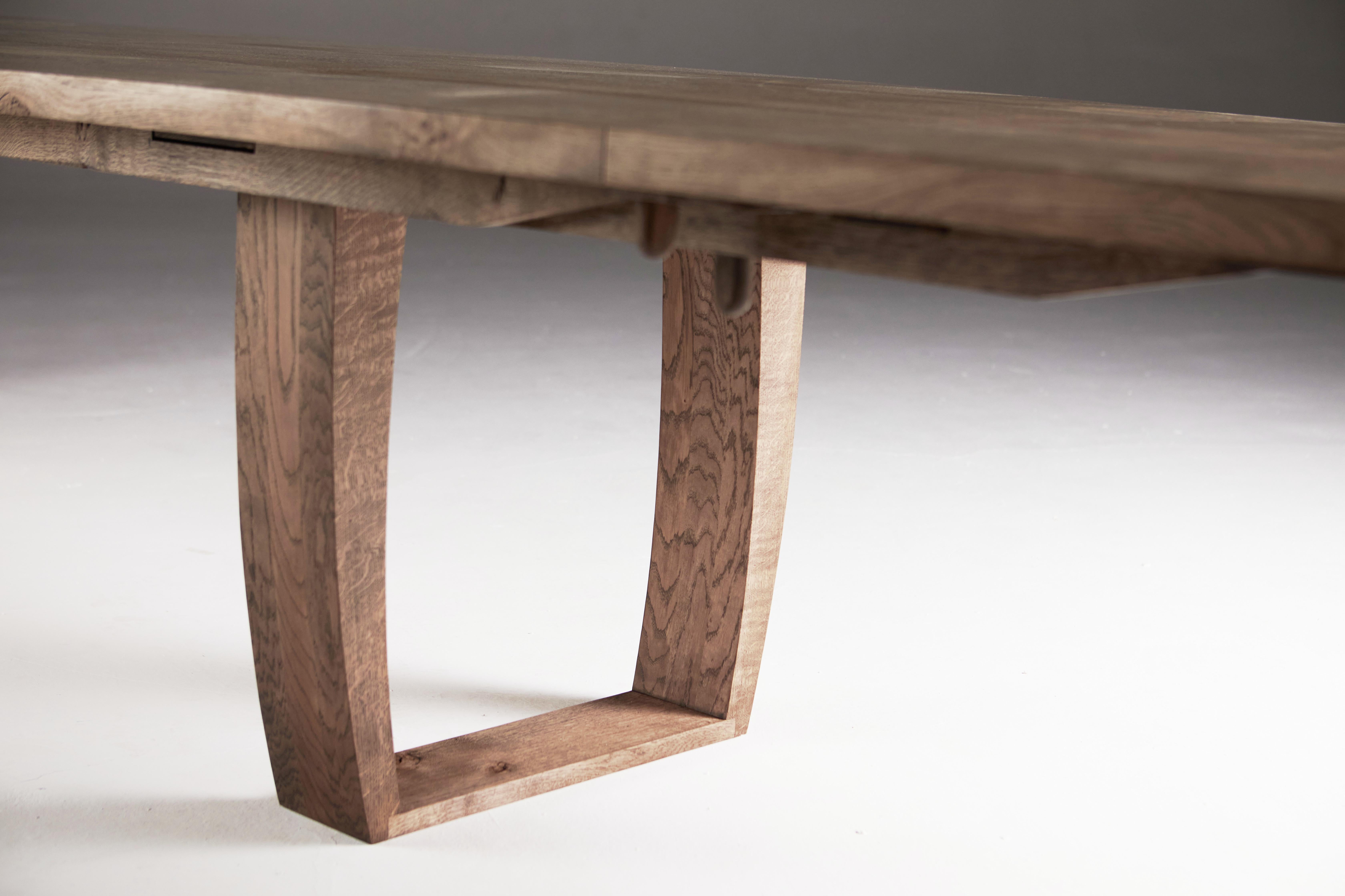 Table à rallonge assortie en chêne anglais massif en vente 4