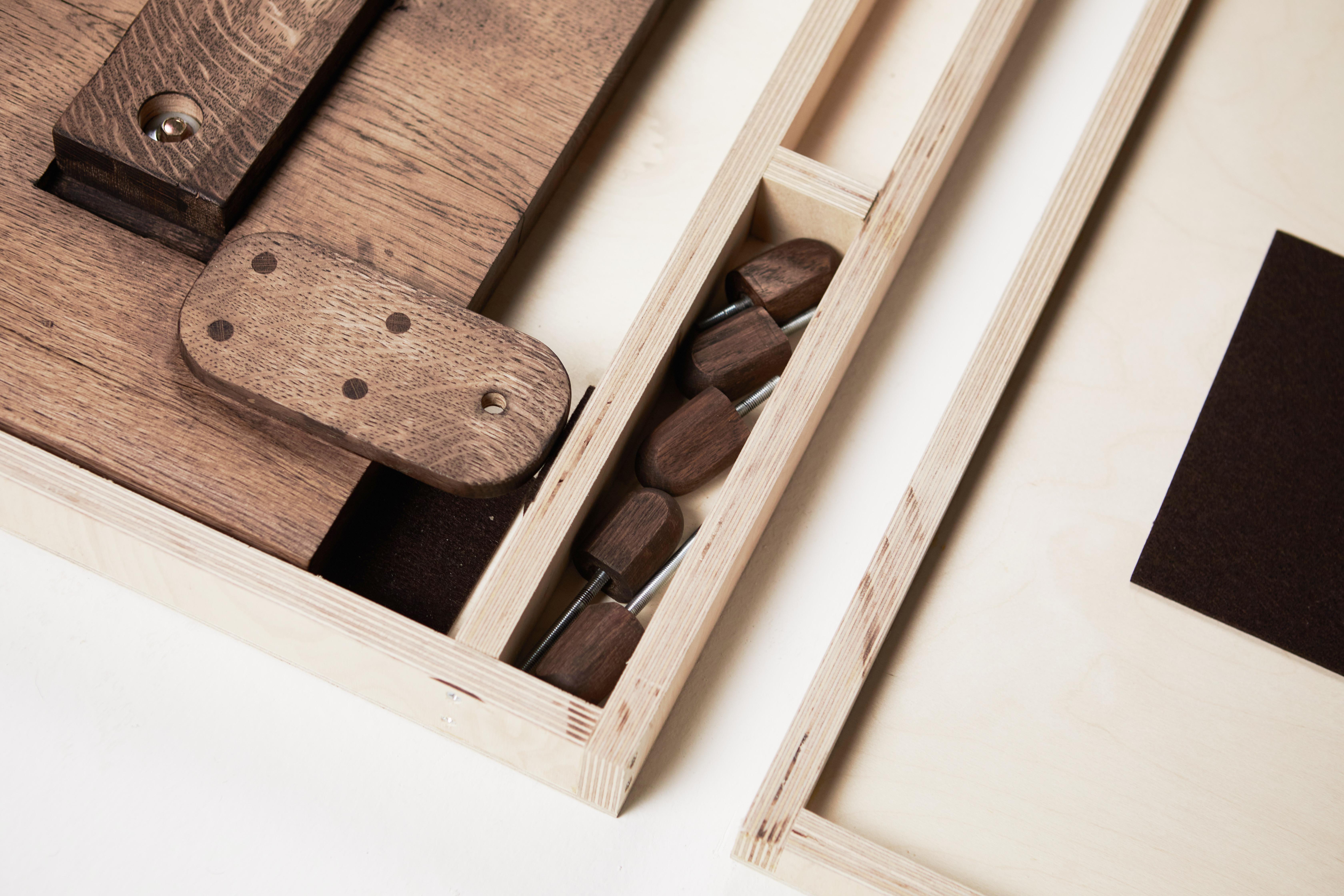 Table à rallonge assortie en chêne anglais massif en vente 10