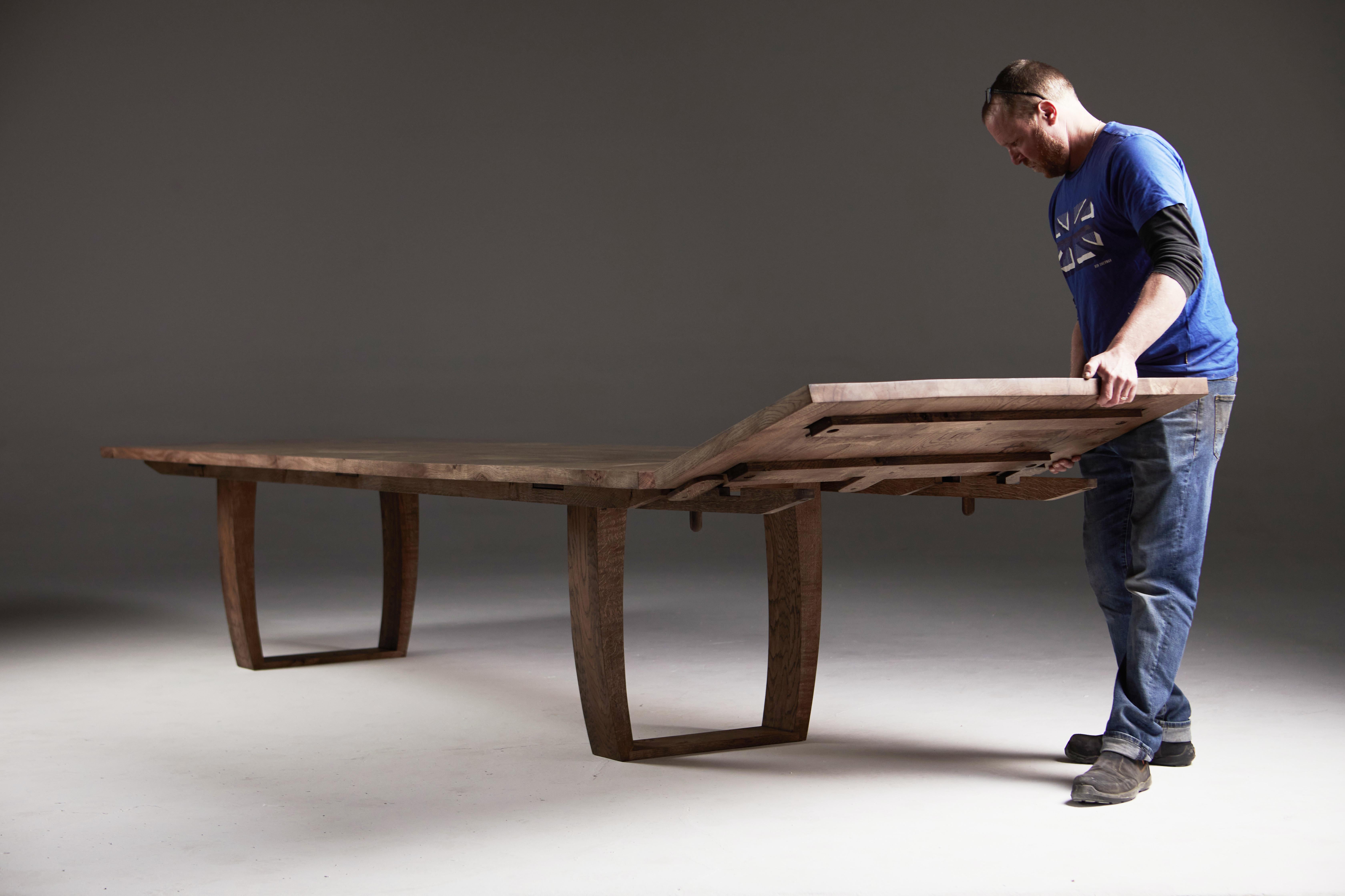 Chêne Table à rallonge assortie en chêne anglais massif en vente