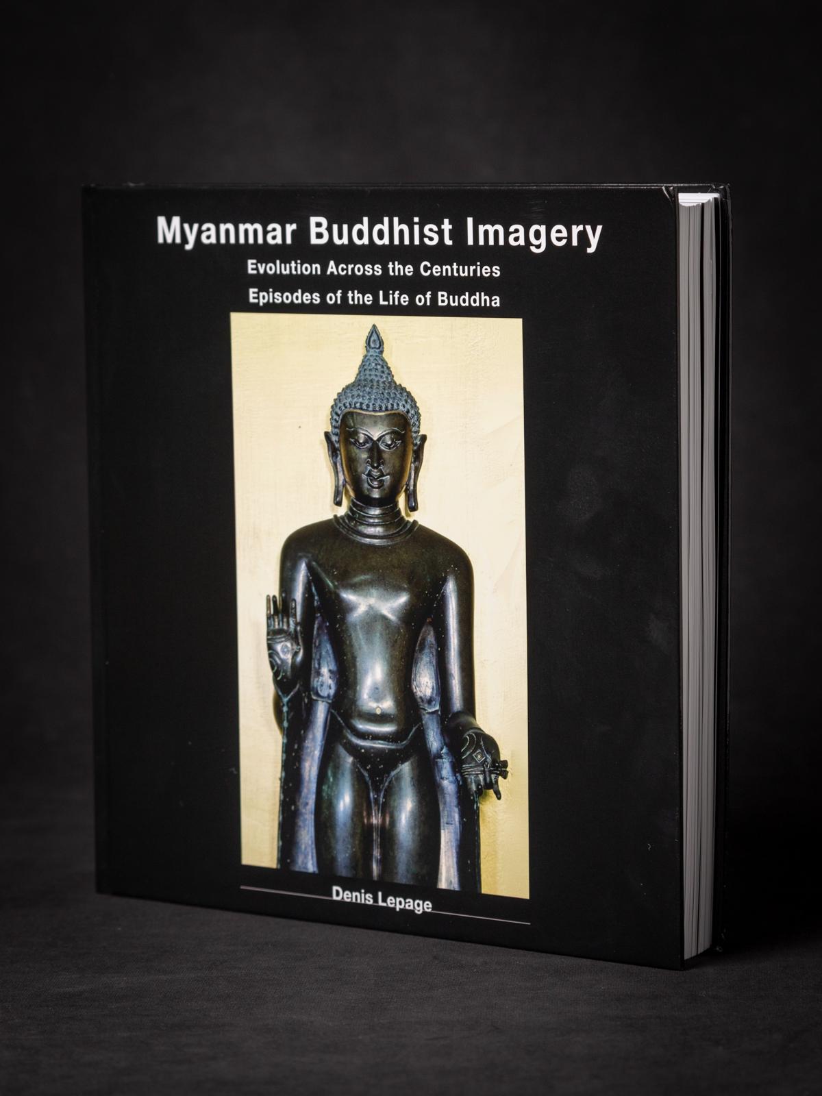MATERIAL : Livre
3 cm de haut
26 cm de large et 26 cm de haut
Un excellent livre sur les arts bouddhistes du Myanmar, avec de nombreuses images de haute qualité et des descriptions correctes.
Avec de nombreuses images uniques et magnifiques de
