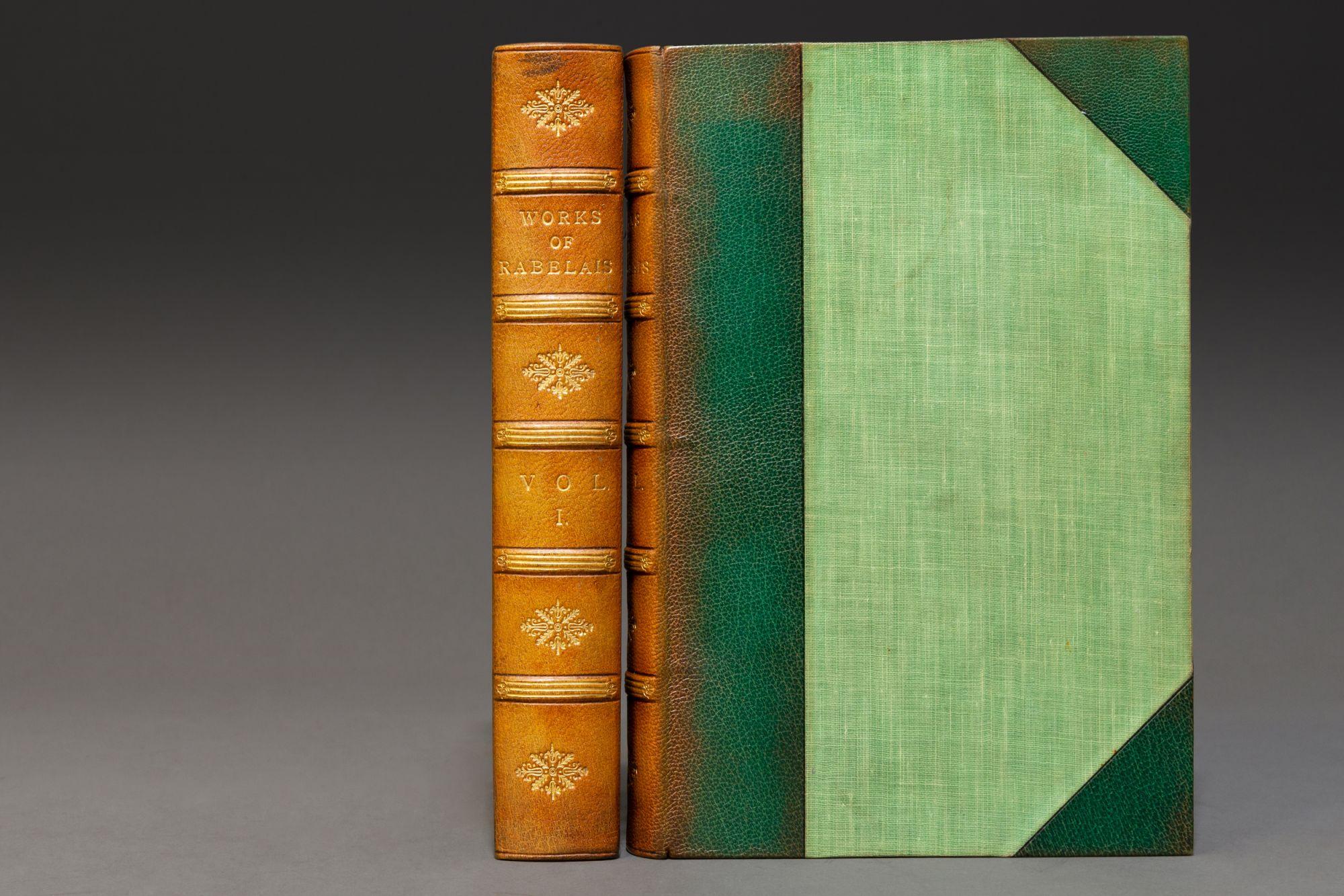 « Book Sets » 2 Volumes, Francois Rabelais, Les œuvres complètes Bon état - En vente à New York, NY