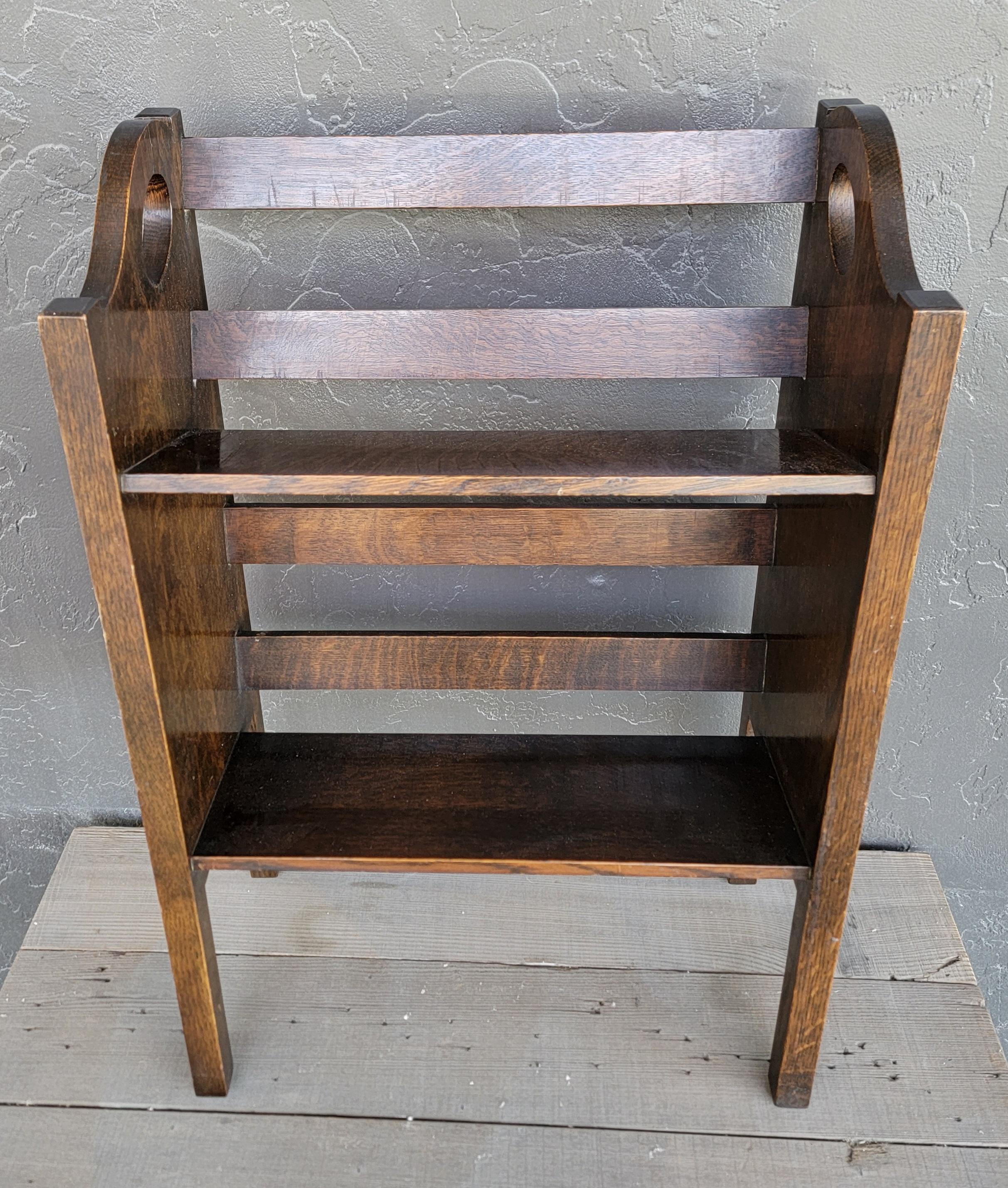 Arts and Crafts Leggio / Scaffale Missione Oak Arts &  Artigianato in vendita