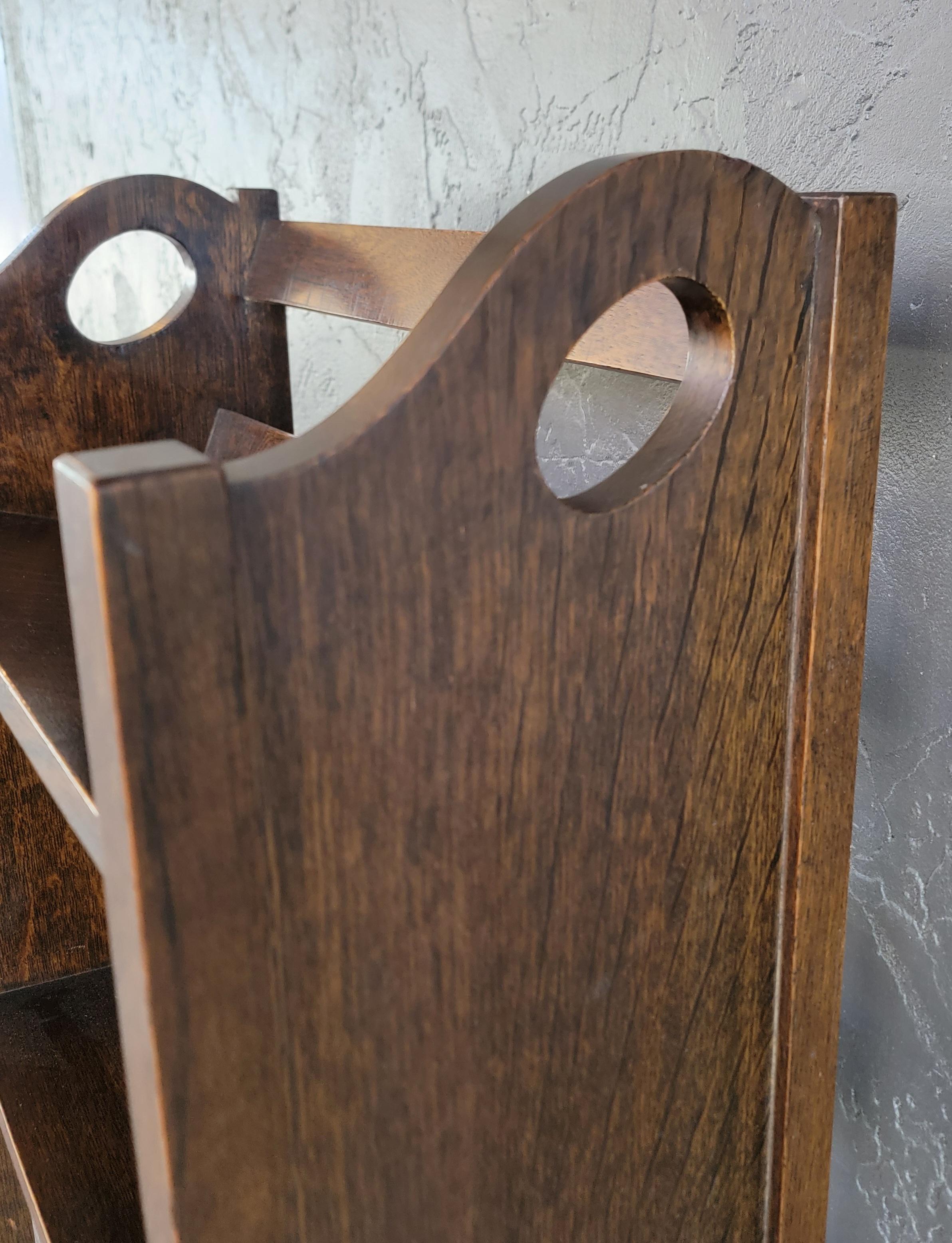 XX secolo Leggio / Scaffale Missione Oak Arts &  Artigianato in vendita