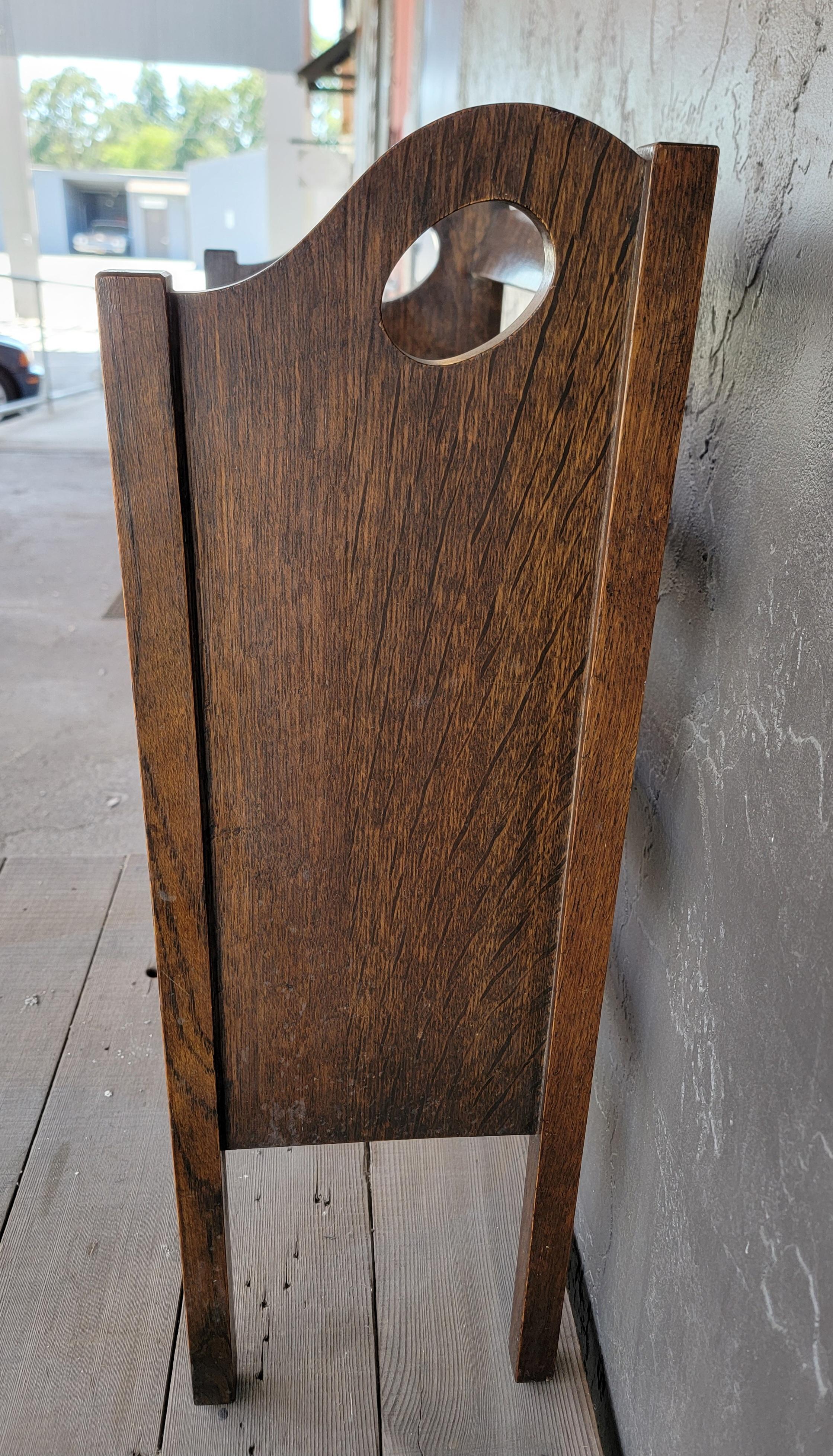 Leggio / Scaffale Missione Oak Arts &  Artigianato in vendita 1