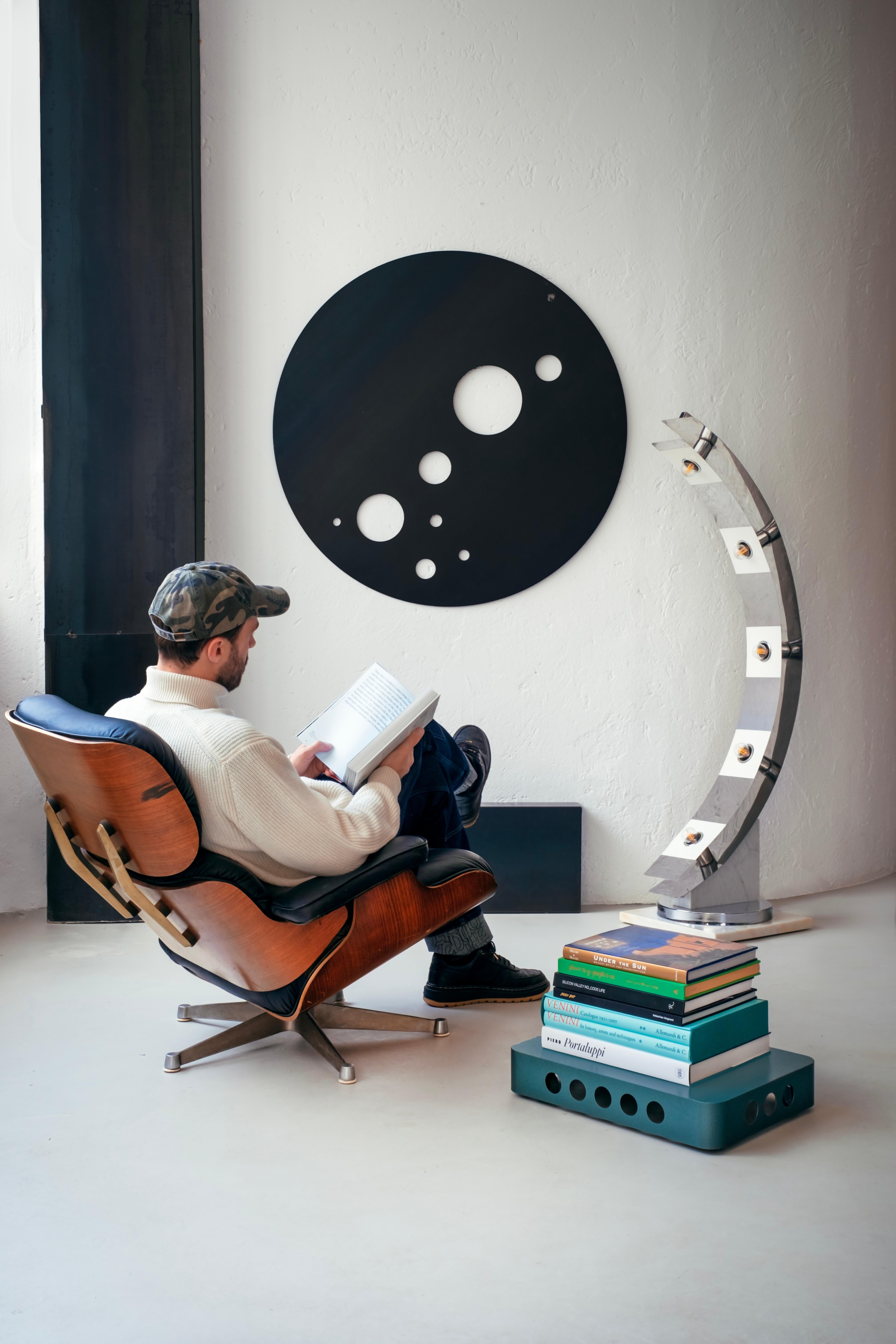 Tablero para libros contemporáneo Spinzi Meccano, bandeja para libros, diseño italiano rojo brillante en venta 3
