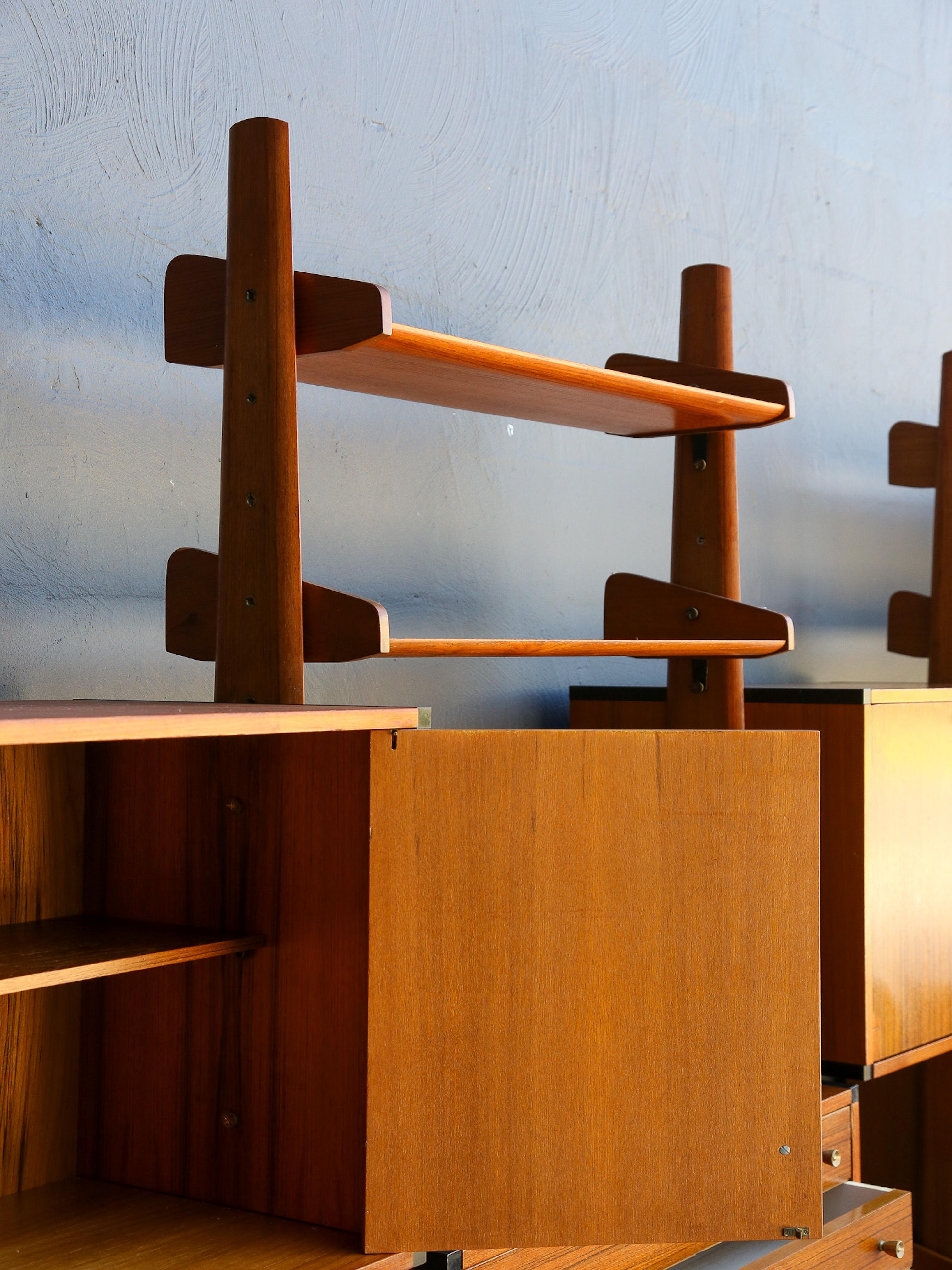 Bookcase by AV Arredamenti Contemporanei in Teak & Brass 7