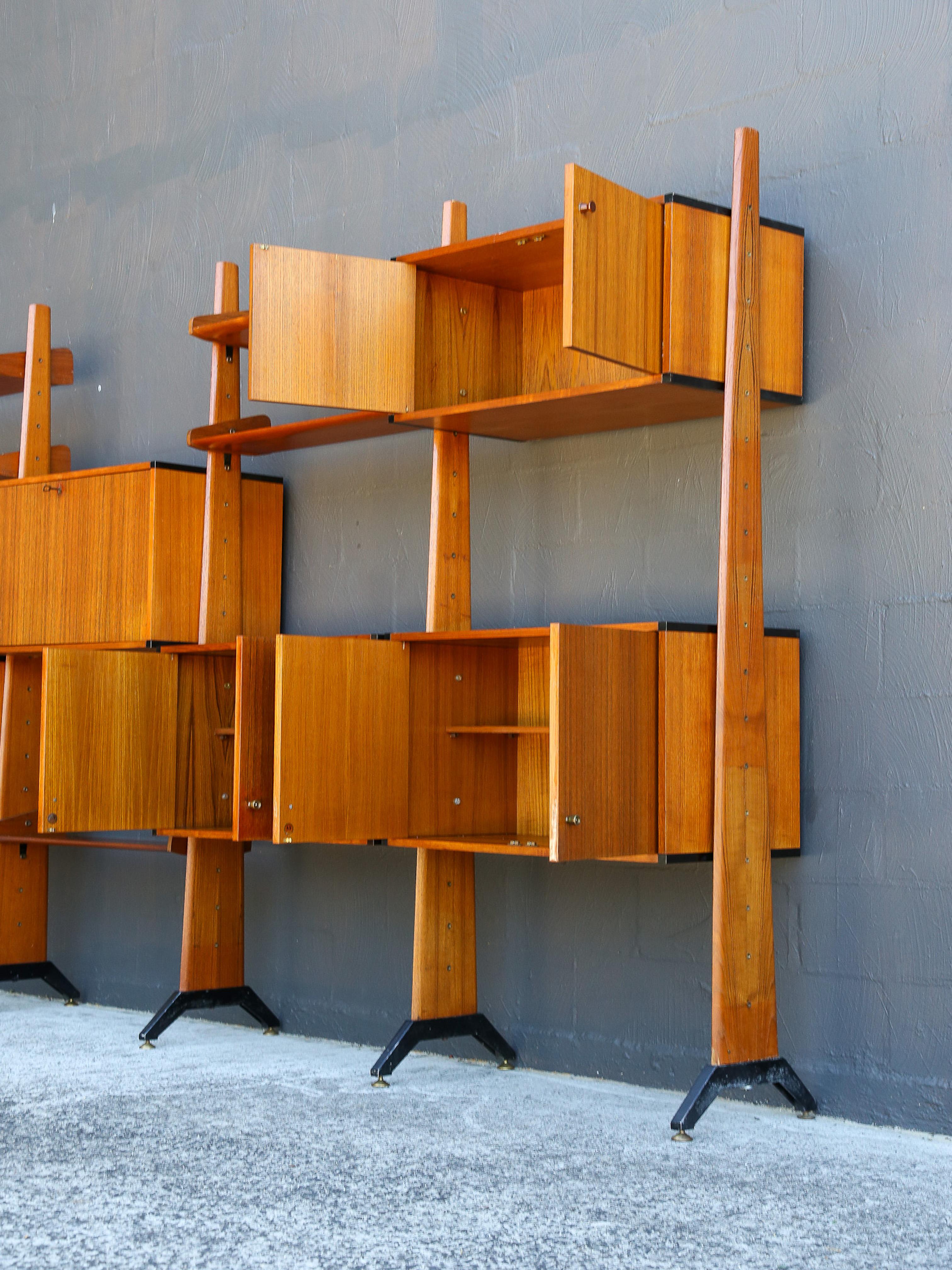 Bookcase by AV Arredamenti Contemporanei in Teak & Brass For Sale 10
