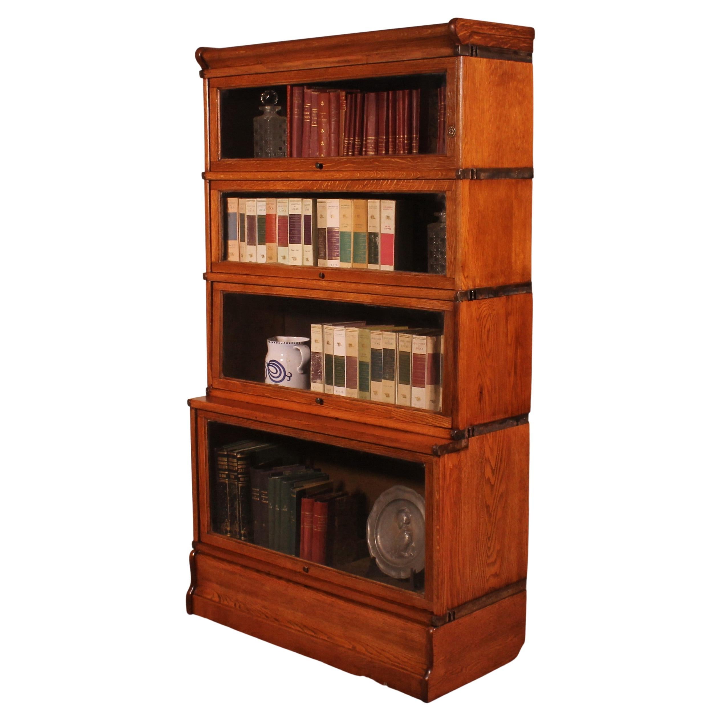 Bookcase Called Stacking Bookcase in Oak of 4 Elements with an Advanced
