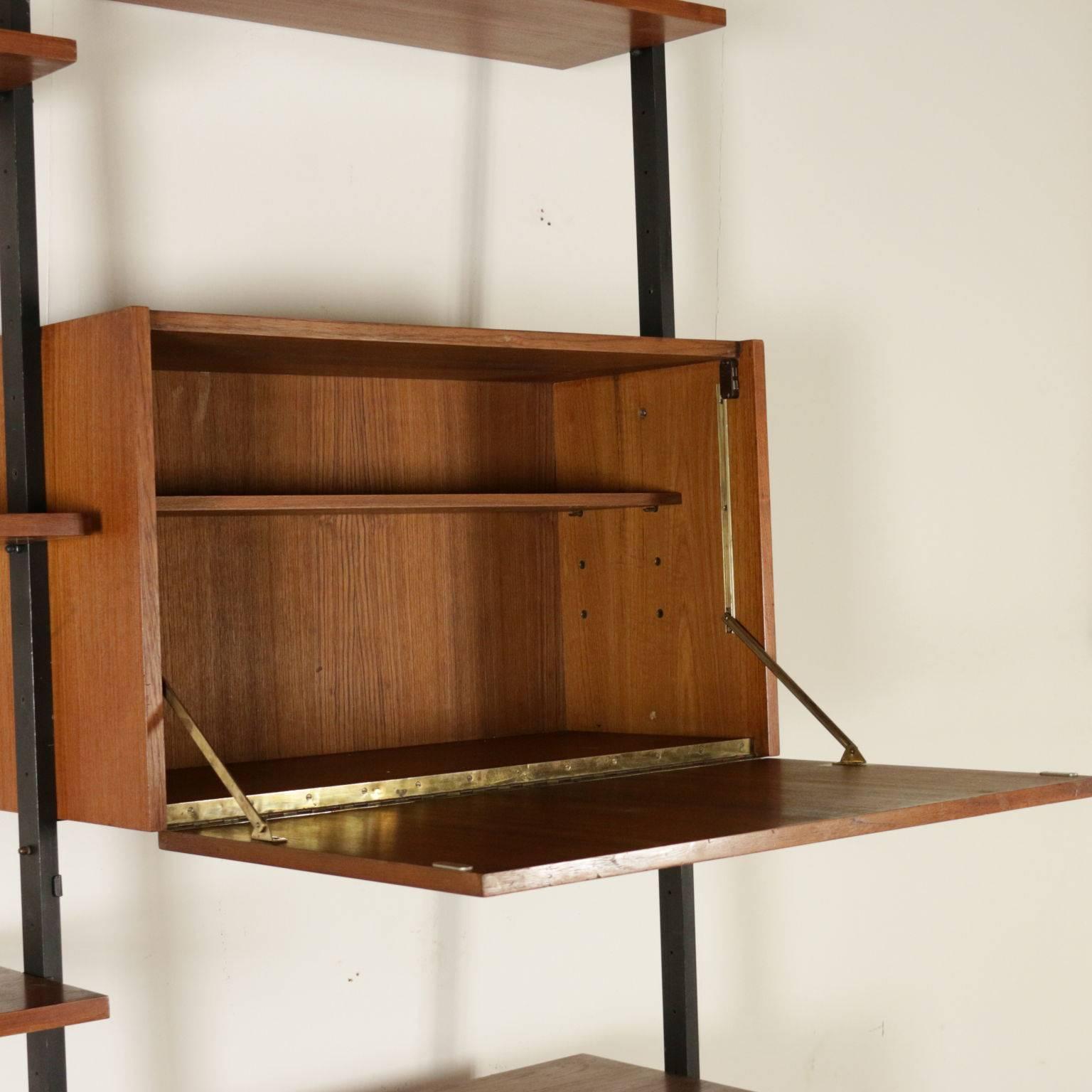 Bibliothèque conçue par Paolo Tilche en placage de teck vintage, Italie, années 1950-1960 2