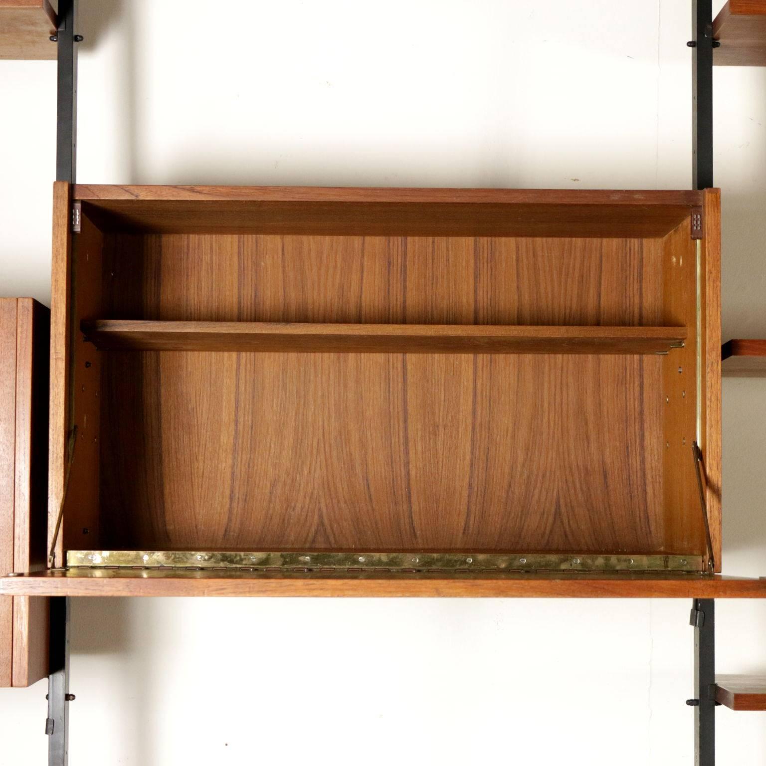 Bibliothèque conçue par Paolo Tilche en placage de teck vintage, Italie, années 1950-1960 3