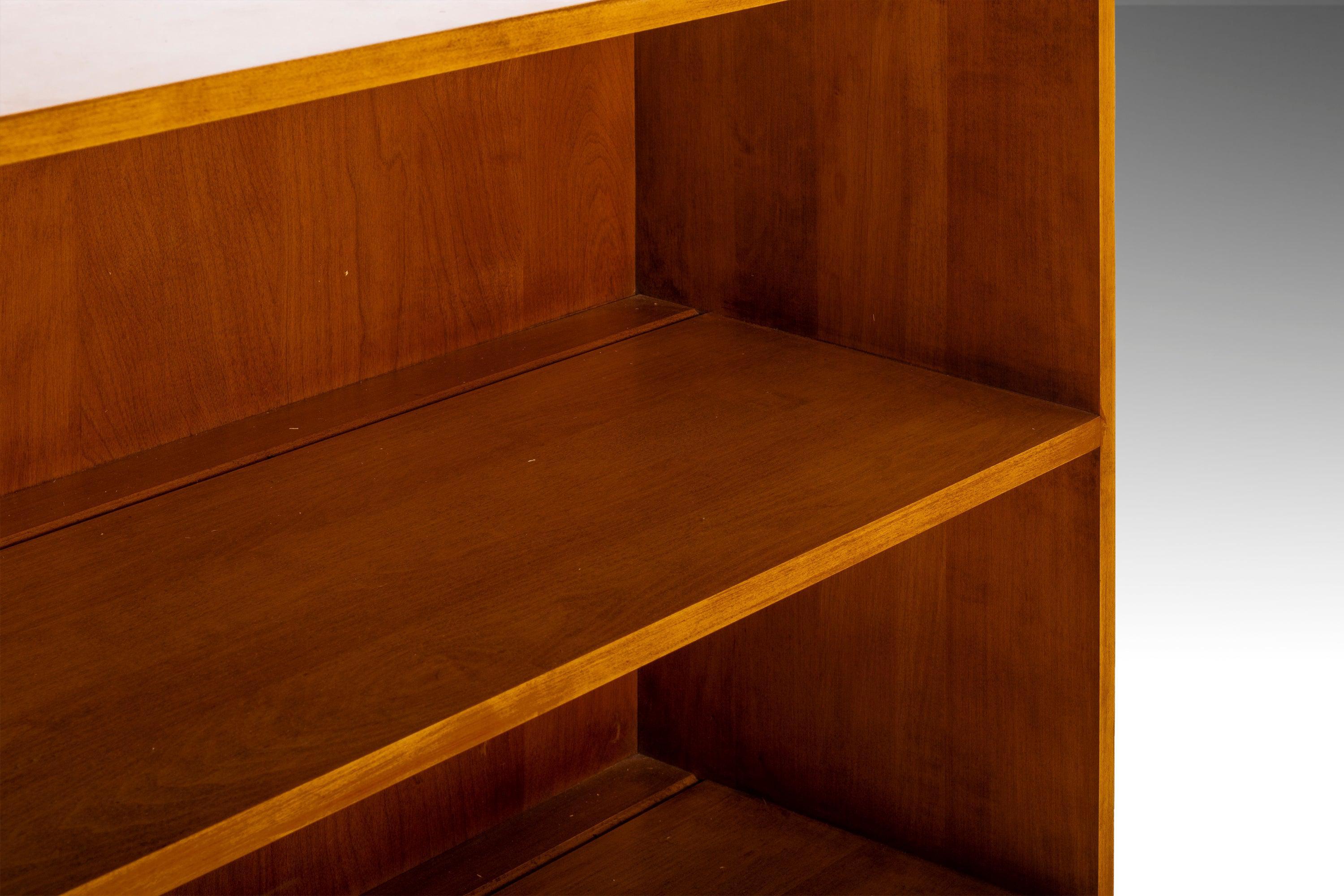 Mid-20th Century Bookcase / Entry Table by Paul McCobb for Winchendon Planner Group, USA, c. 1960 For Sale