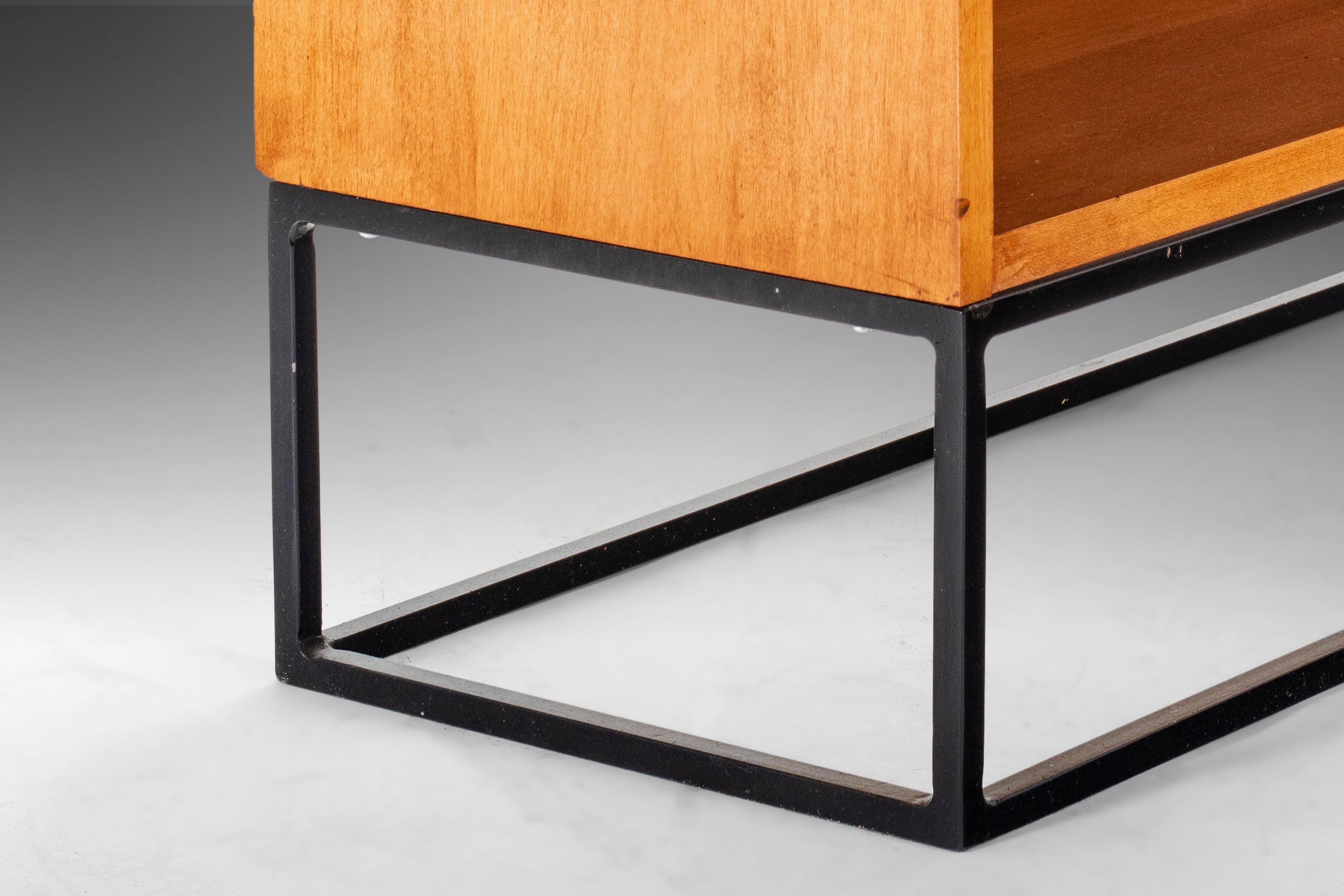 Bookcase / Entry Table by Paul McCobb for Winchendon Planner Group, USA, c. 1960 2
