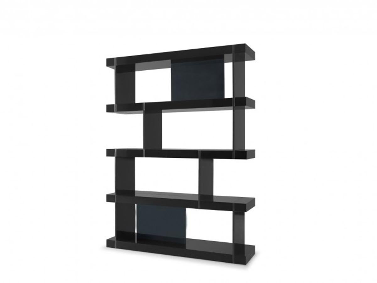 Bookcase,
Black lacquered structure
Moca lacquered panels
Measures: W 130 cm D 35 cm H 176 cm
Production time: 6 weeks.