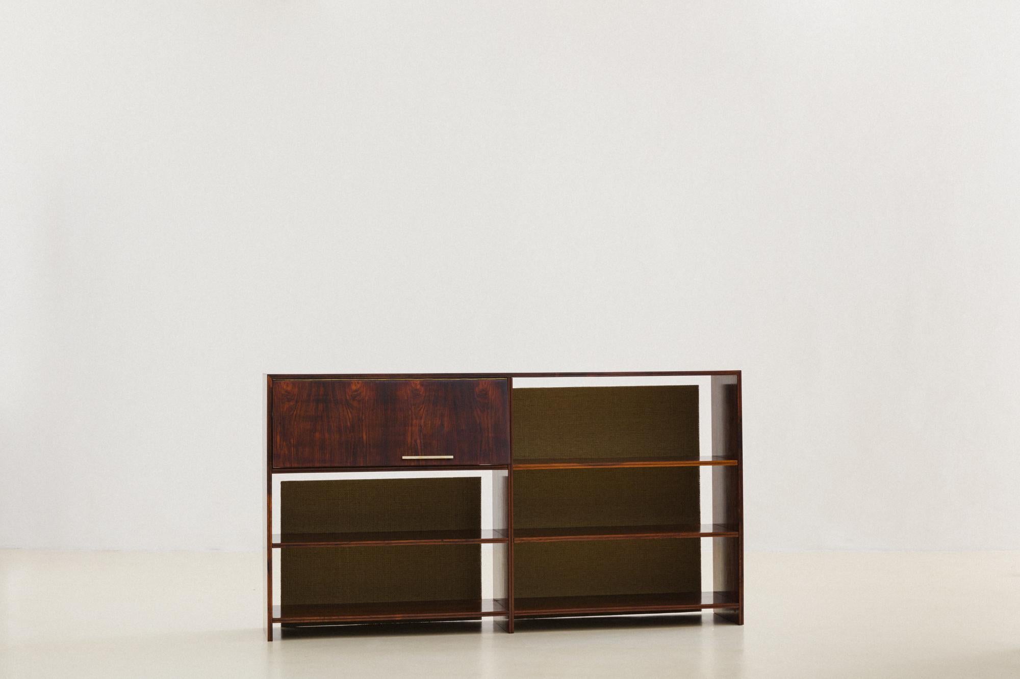 Mid-Century Modern Bookcase in Brazilian Imbuia and Cane by Móveis Cimo, 1960s, Mid-Century Design For Sale