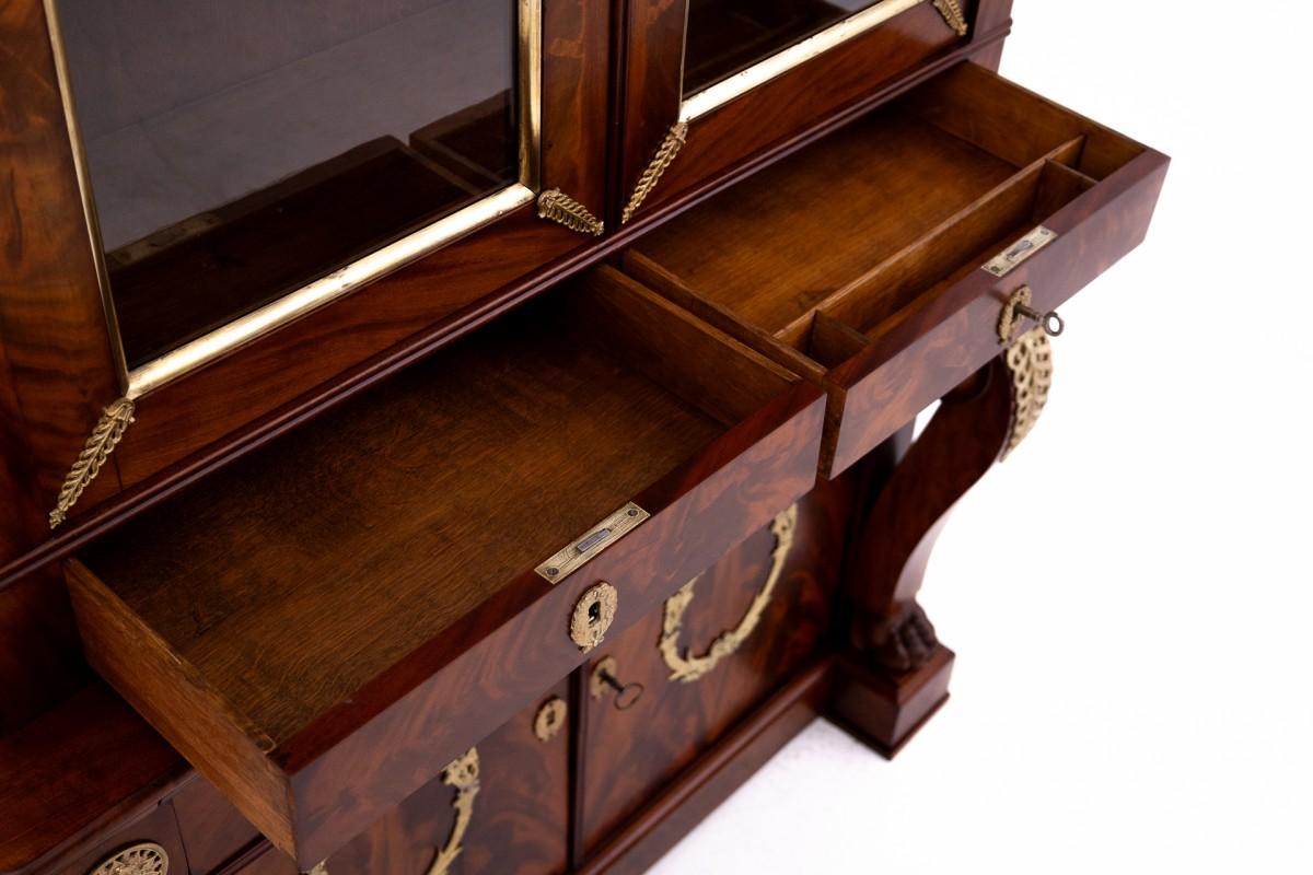 Bookcase in Empire style, France, around 1860. After renovation. In Good Condition In Chorzów, PL