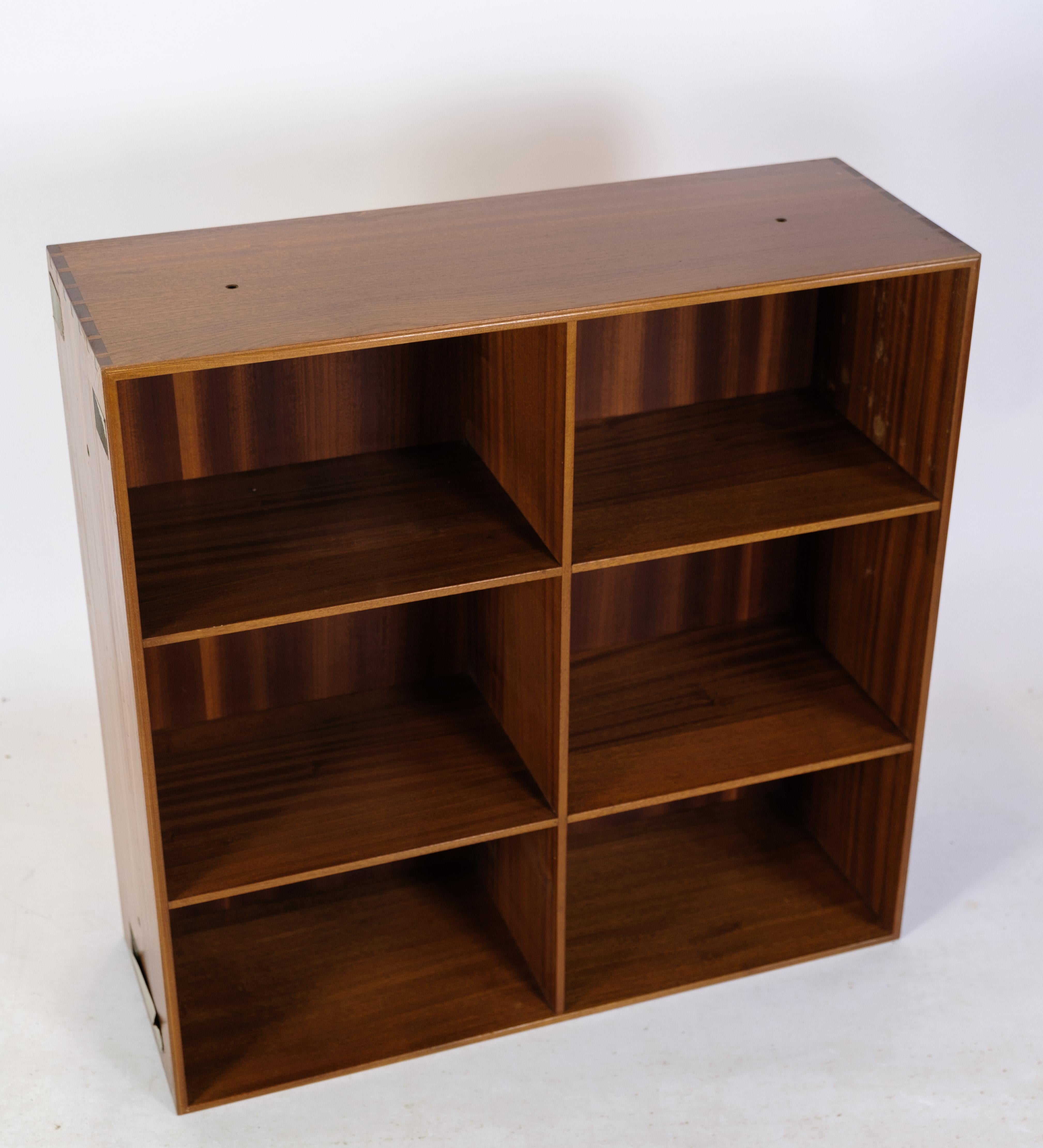 Bookcase in Light Mahogany of Mogens Koch and Rud Rasmussen from the 1960s For Sale 1