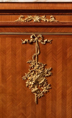 Bücherregal mit Intarsien aus Goldbronze, F. Linke