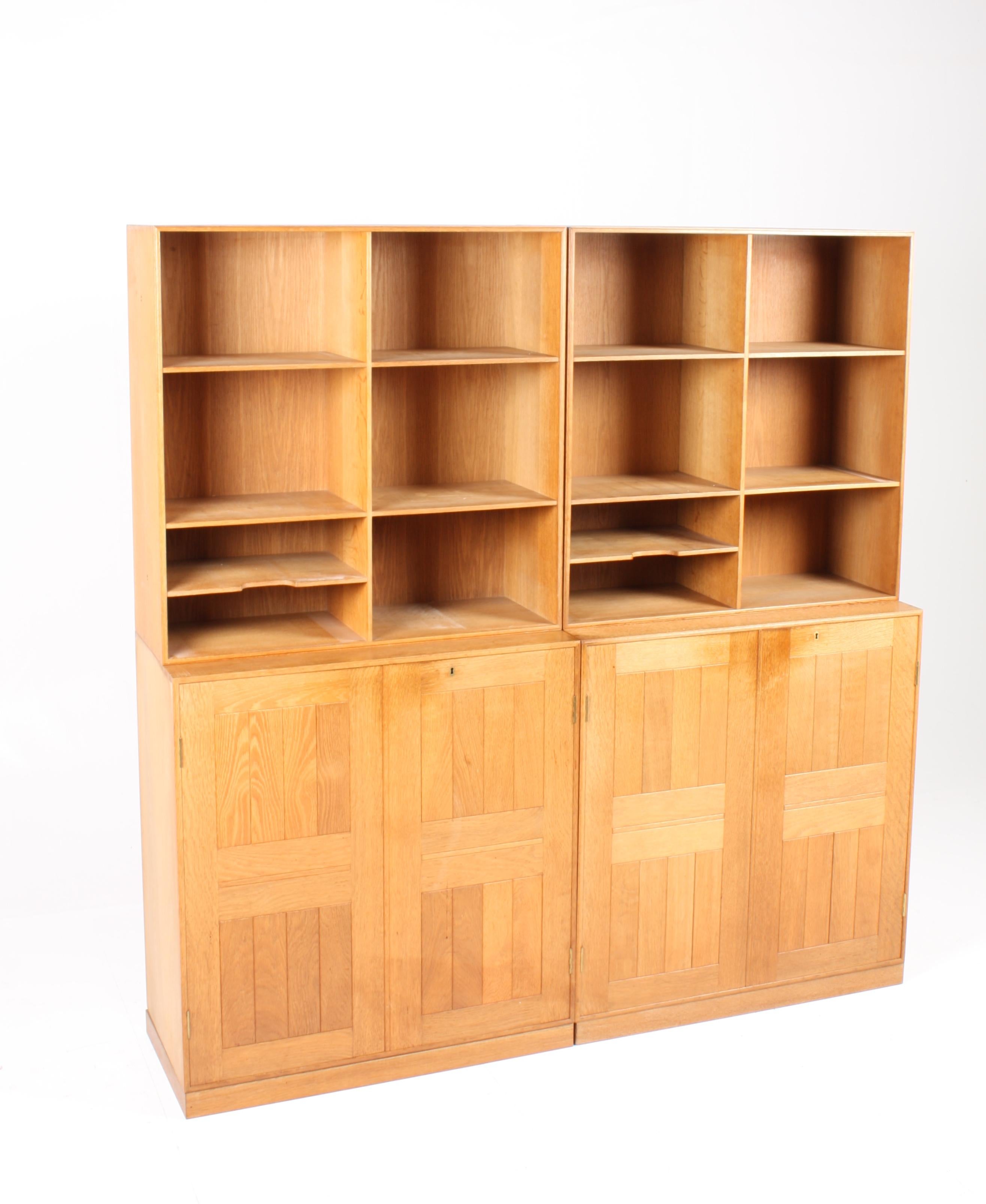 Bookcase in Solid Oak by Mogens Koch 3