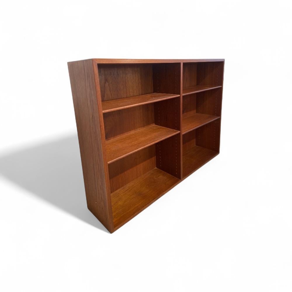 Metà XX secolo Libreria in teak di Borg Mogensen per FDB in vendita