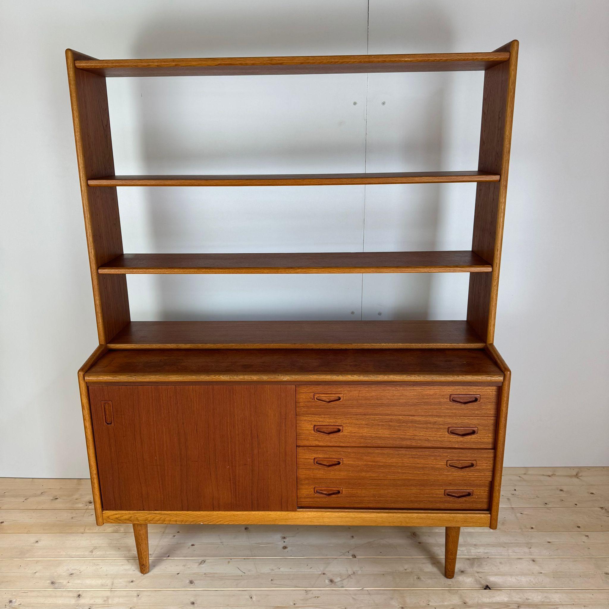 Mid-Century moderno Bookcase in teak, Denmark 1960 in vendita