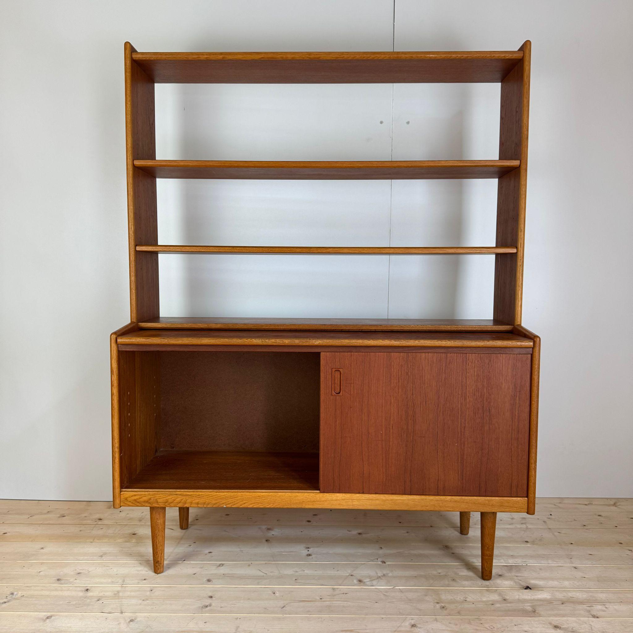 Danish Bookcase in teak, Denmark 1960 in vendita