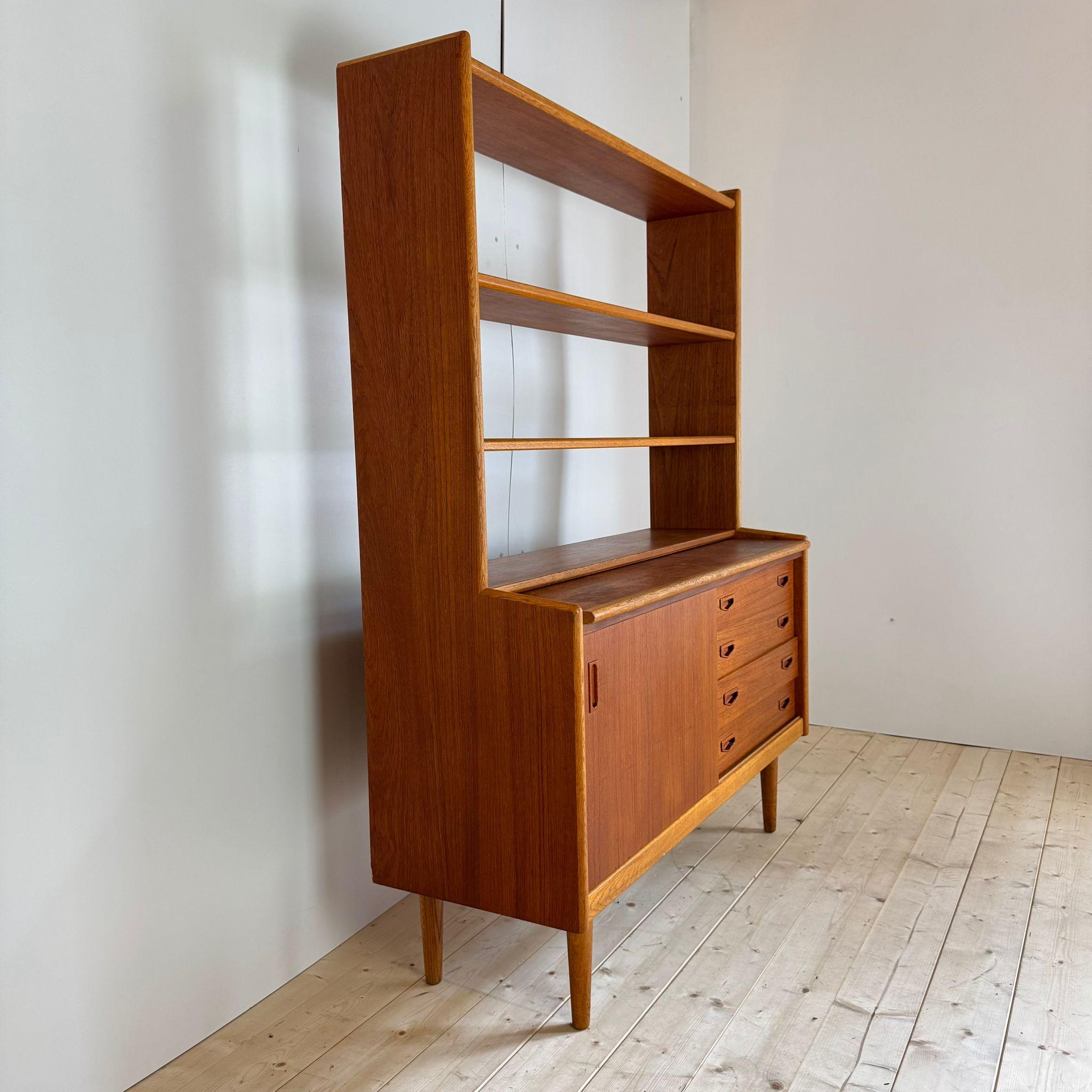 Impiallacciato Bookcase in teak, Denmark 1960 in vendita