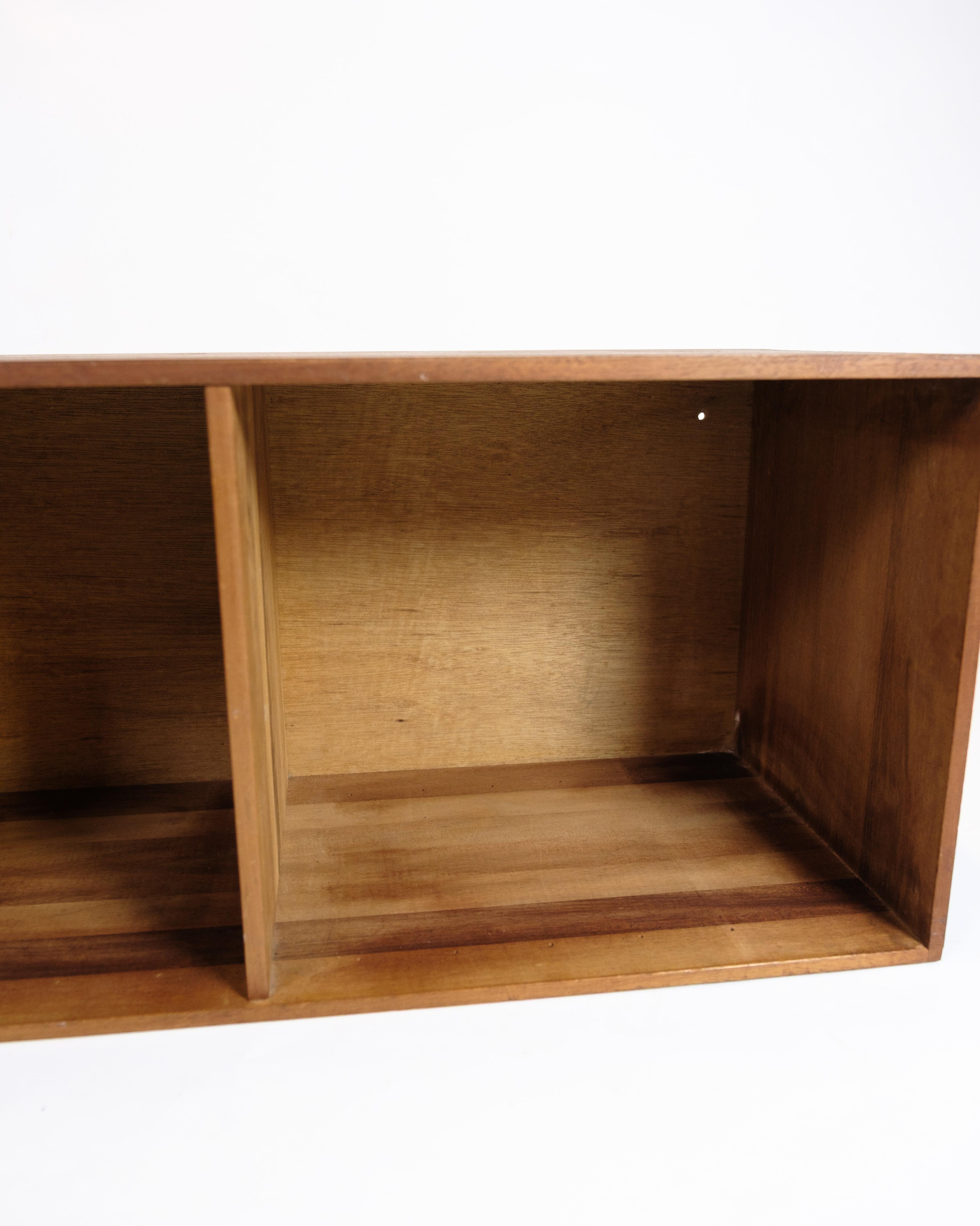 Bücherregal in Teakholz mit Tappede Collections, dänisches Design aus den 1960er Jahren (Mitte des 20. Jahrhunderts) im Angebot