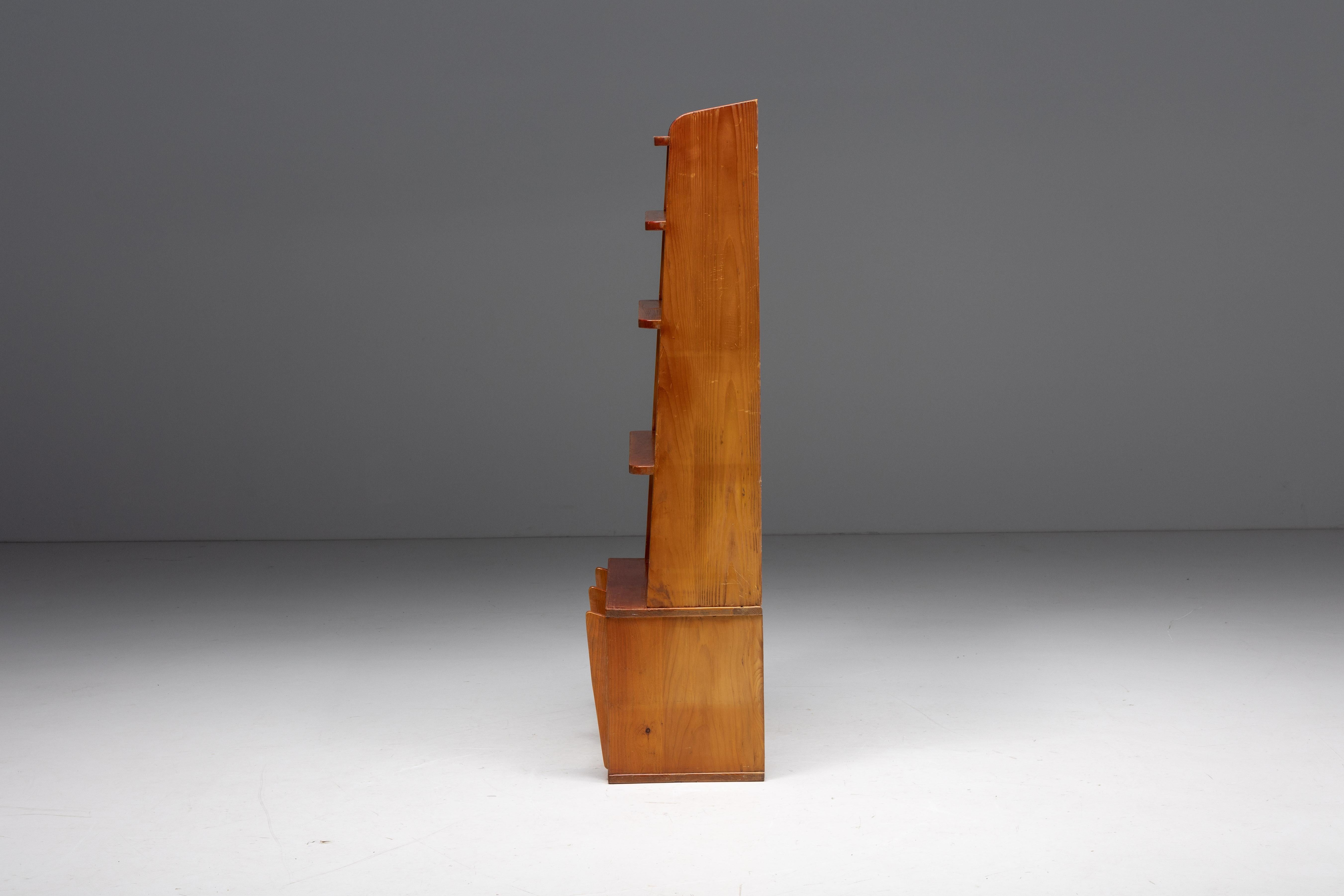 Bookcase in the style of Charlotte Perriand, France, 1960s For Sale 5