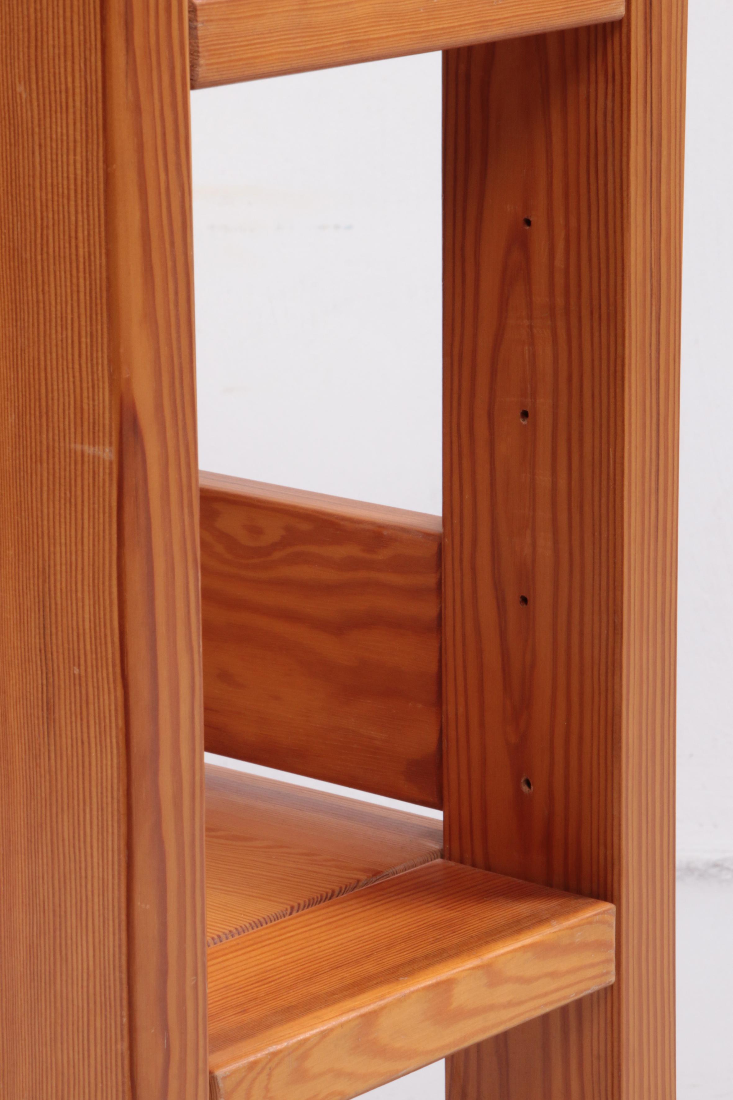 Bookcase in the style of Maison Regain made of elm wood 1970, France 3